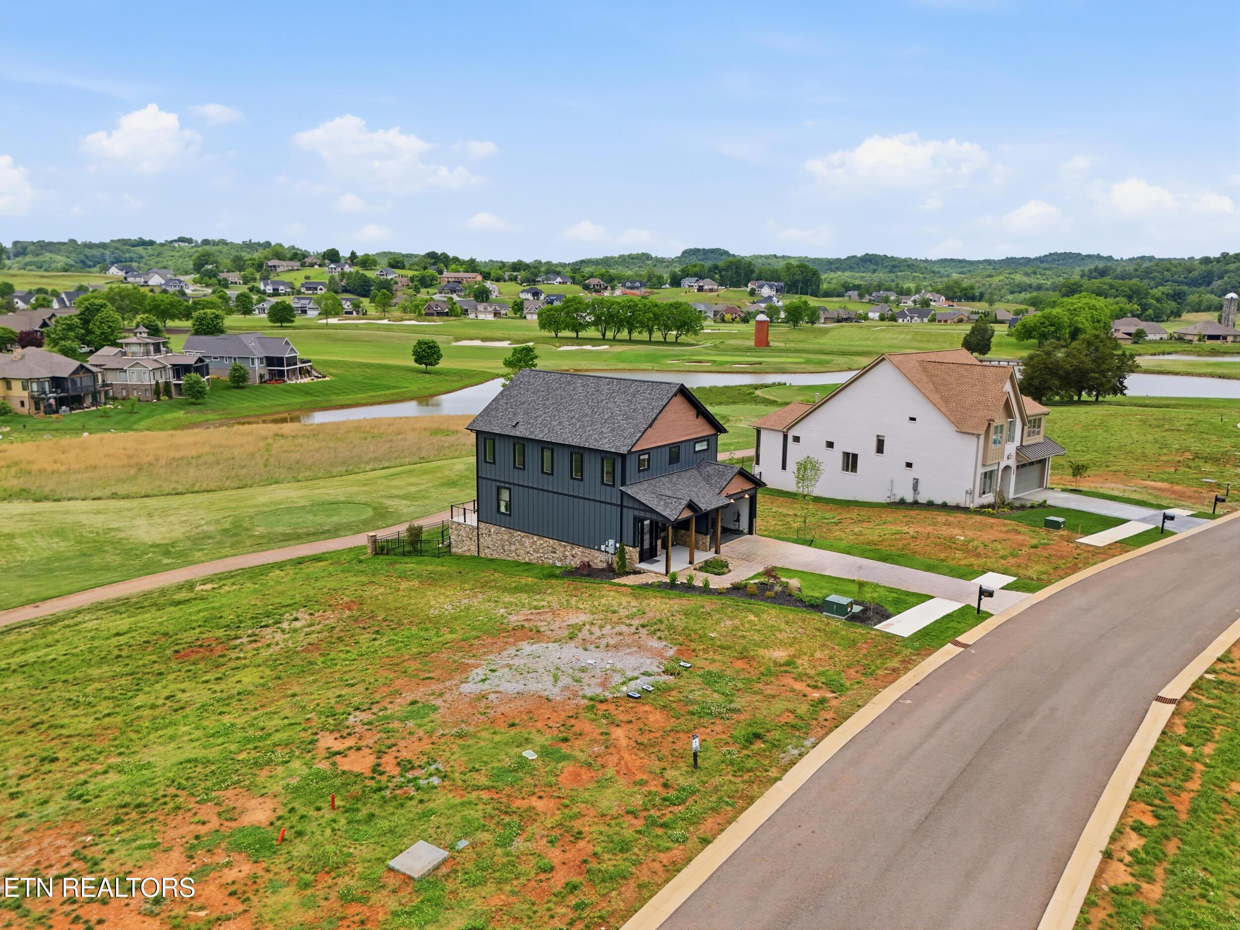 343 Black Bear Circle, Loudon, TN - Fort Loudoun and Tellico Lake Real Estate - Image# 12