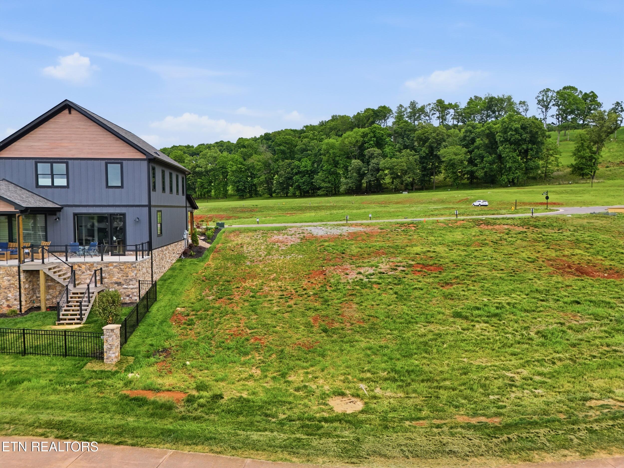 343 Black Bear Circle, Loudon, TN - Fort Loudoun and Tellico Lake Real Estate - Image# 16