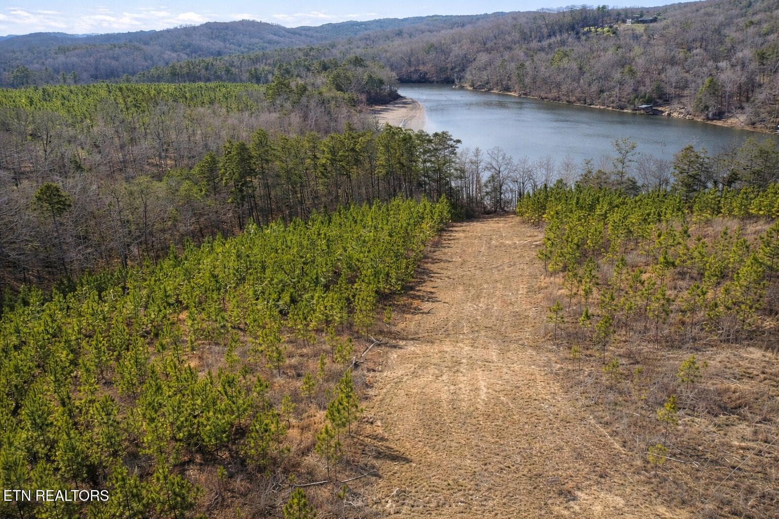 Saddleback Dr, Vonore, TN - Fort Loudoun and Tellico Lake Real Estate - Image# 1