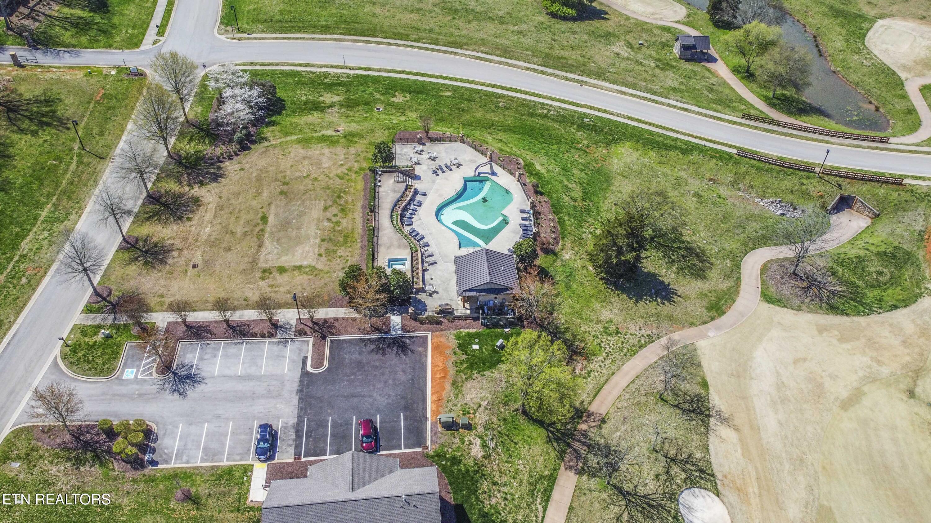 993 River Bank Tr, Loudon, TN - Fort Loudoun and Tellico Lake Real Estate - Image# 15