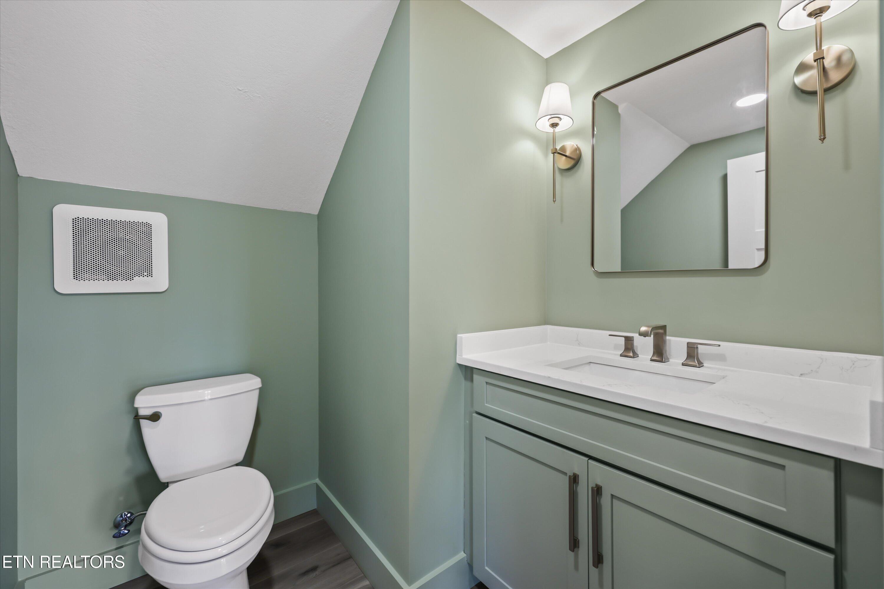 3956 Shipwatch Lane, Knoxville, TN - Fort Loudoun and Tellico Lake Real Estate - Image# 22