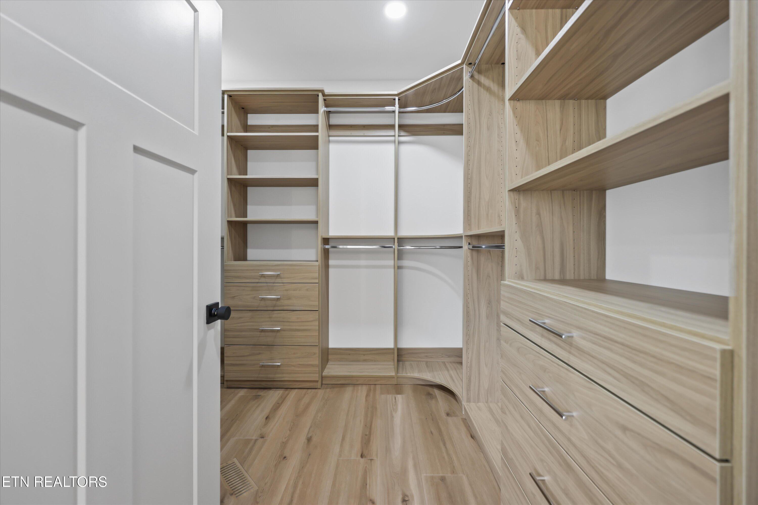 3956 Shipwatch Lane, Knoxville, TN - Fort Loudoun and Tellico Lake Real Estate - Image# 29