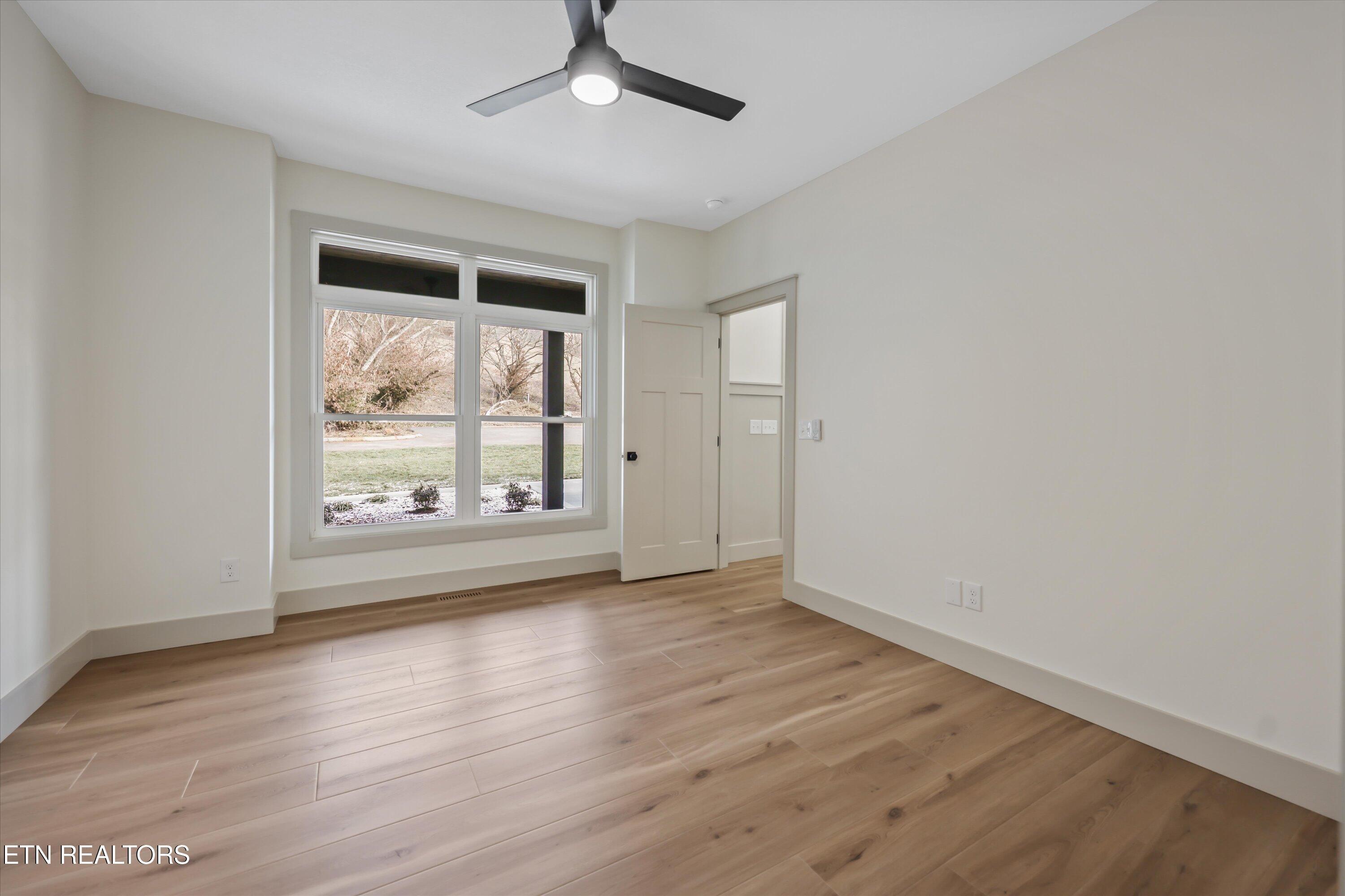 3956 Shipwatch Lane, Knoxville, TN - Fort Loudoun and Tellico Lake Real Estate - Image# 32