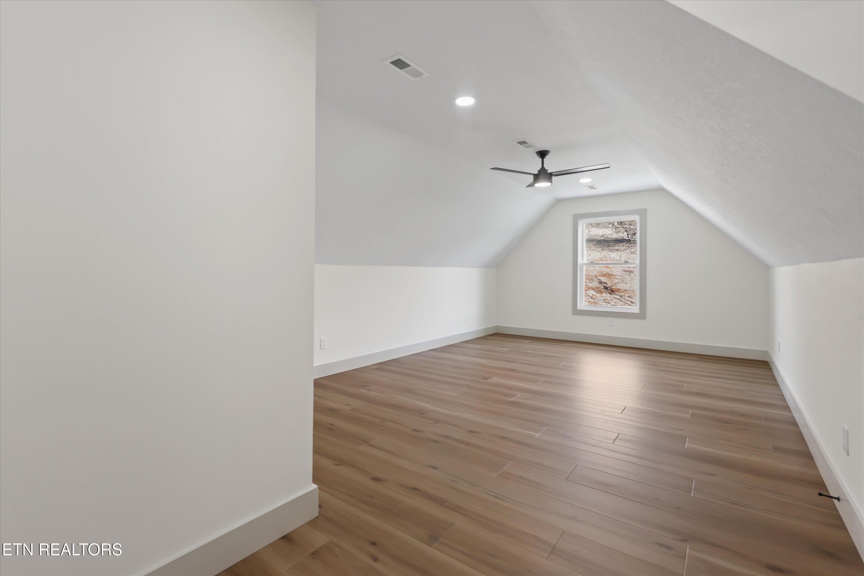 3956 Shipwatch Lane, Knoxville, TN - Fort Loudoun and Tellico Lake Real Estate - Image# 40