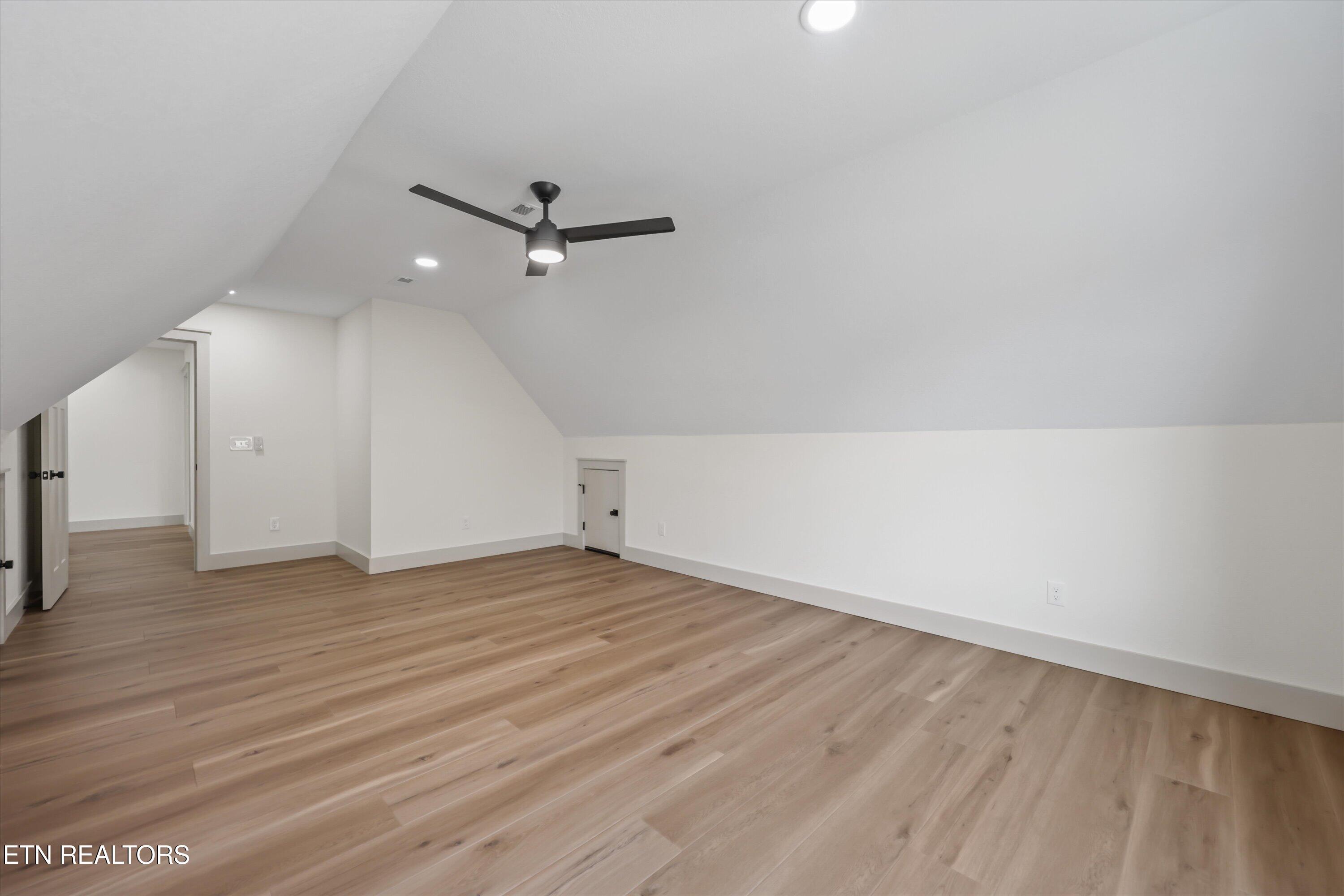 3956 Shipwatch Lane, Knoxville, TN - Fort Loudoun and Tellico Lake Real Estate - Image# 41