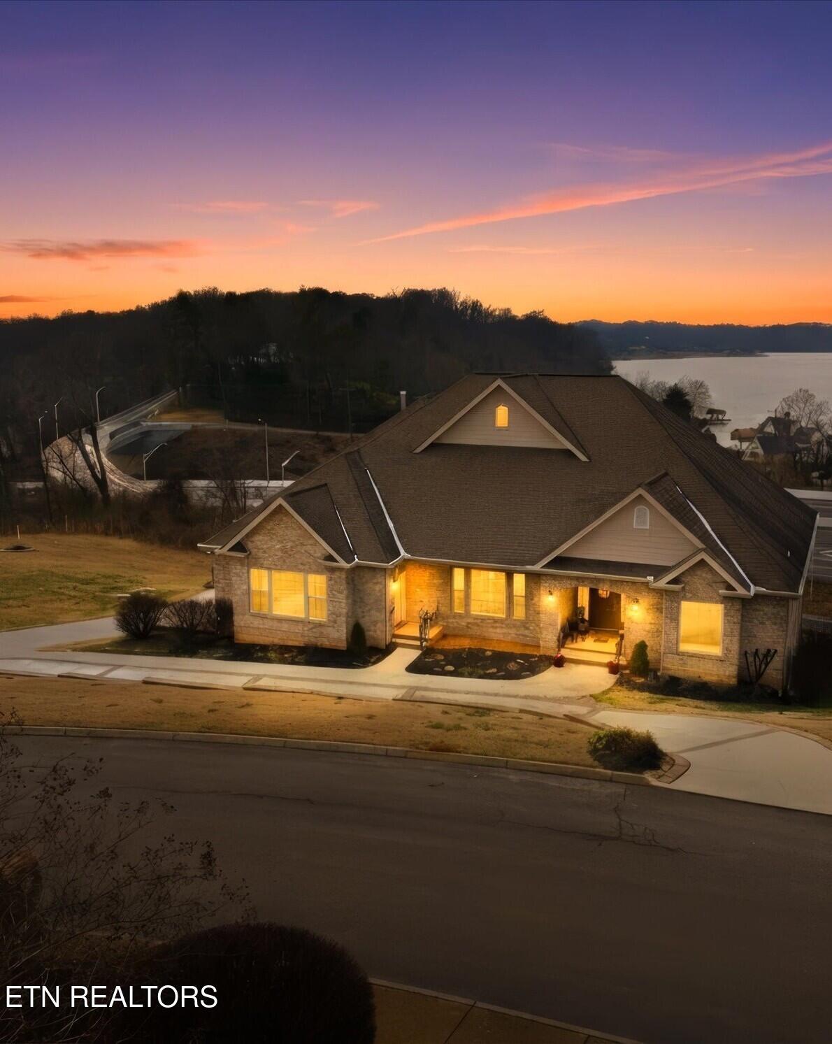 3731 Shipwatch Lane, Knoxville, TN - Fort Loudoun and Tellico Lake Real Estate - Image# 1