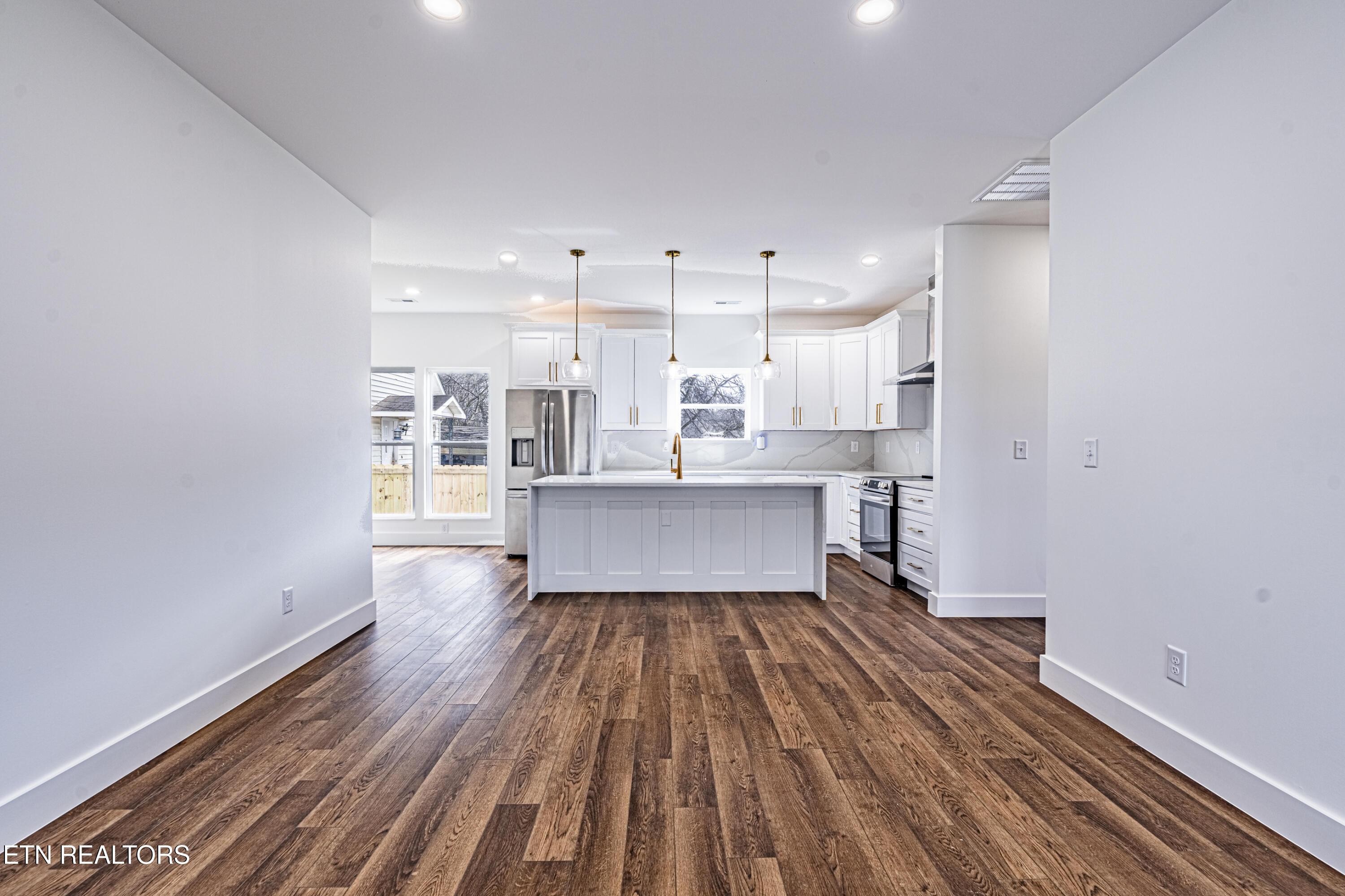 703 SW Redwine St, Knoxville, TN - Fort Loudoun and Tellico Lake Real Estate - Image# 13