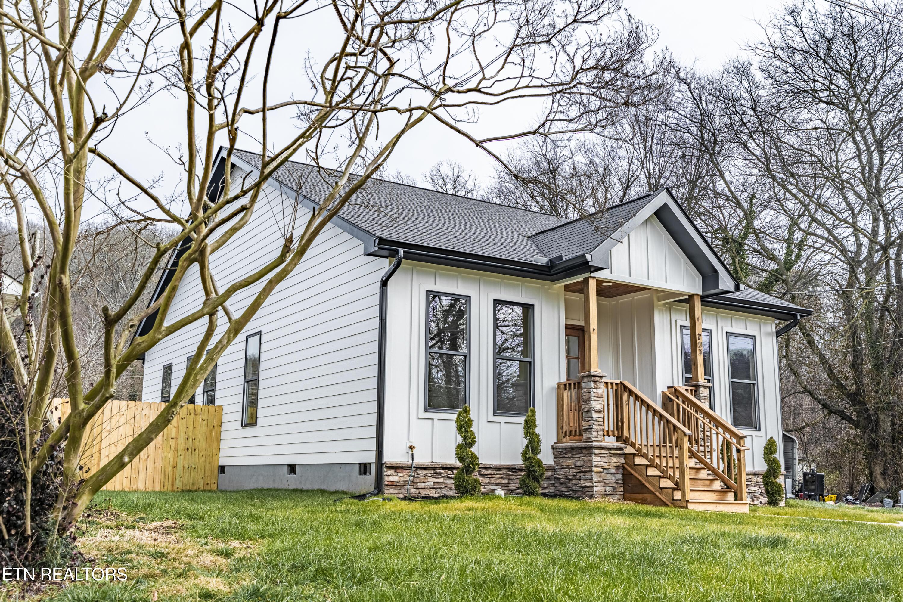 703 SW Redwine St, Knoxville, TN - Fort Loudoun and Tellico Lake Real Estate - Image# 5