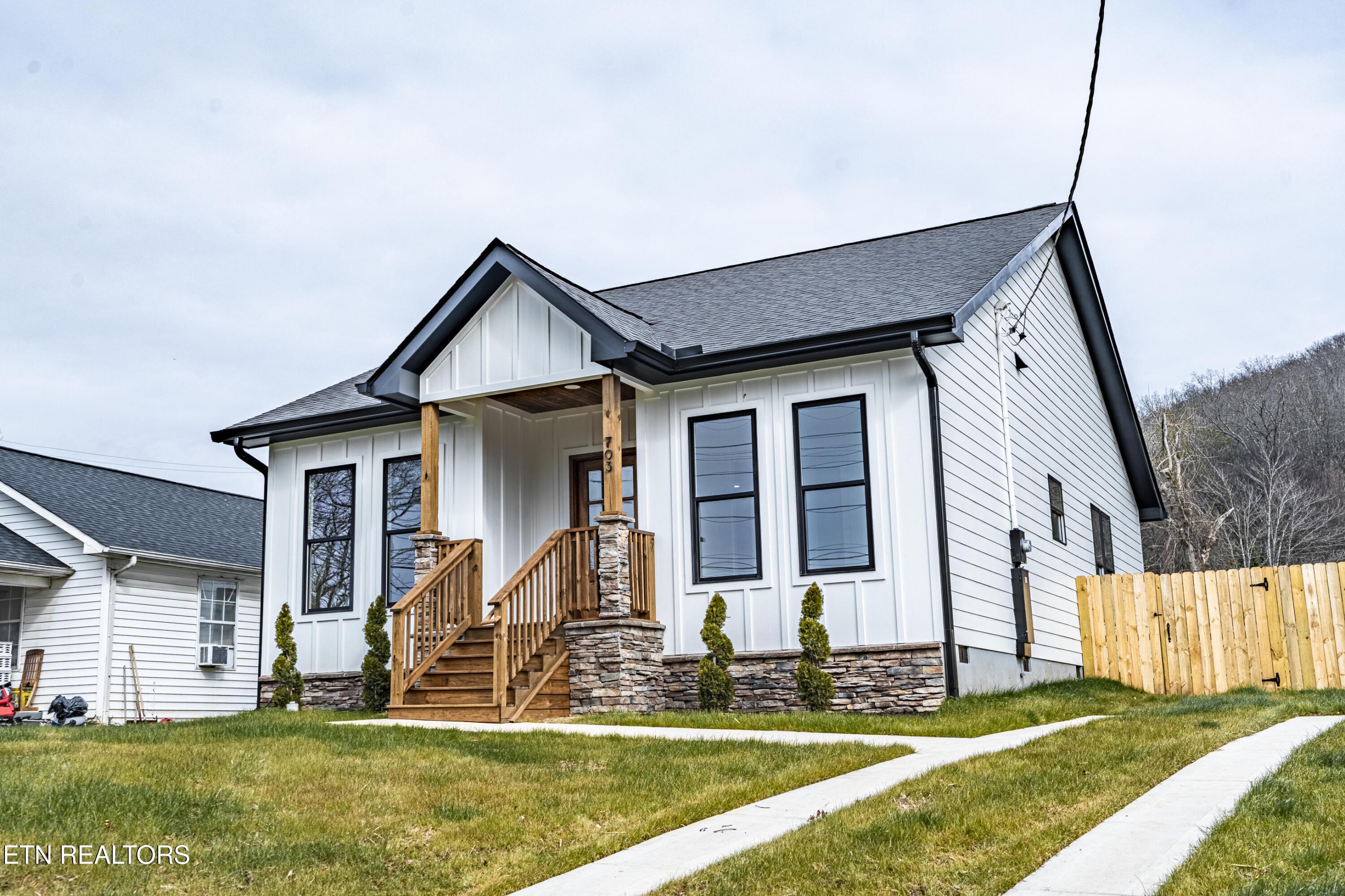 703 SW Redwine St, Knoxville, TN - Fort Loudoun and Tellico Lake Real Estate - Image# 6