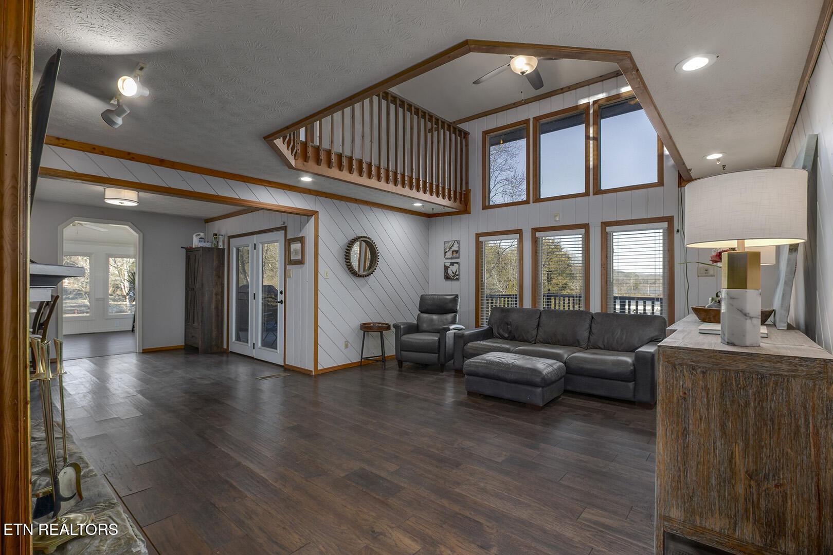 2092 Lakewood Drive, Loudon, TN - Fort Loudoun and Tellico Lake Real Estate - Image# 20
