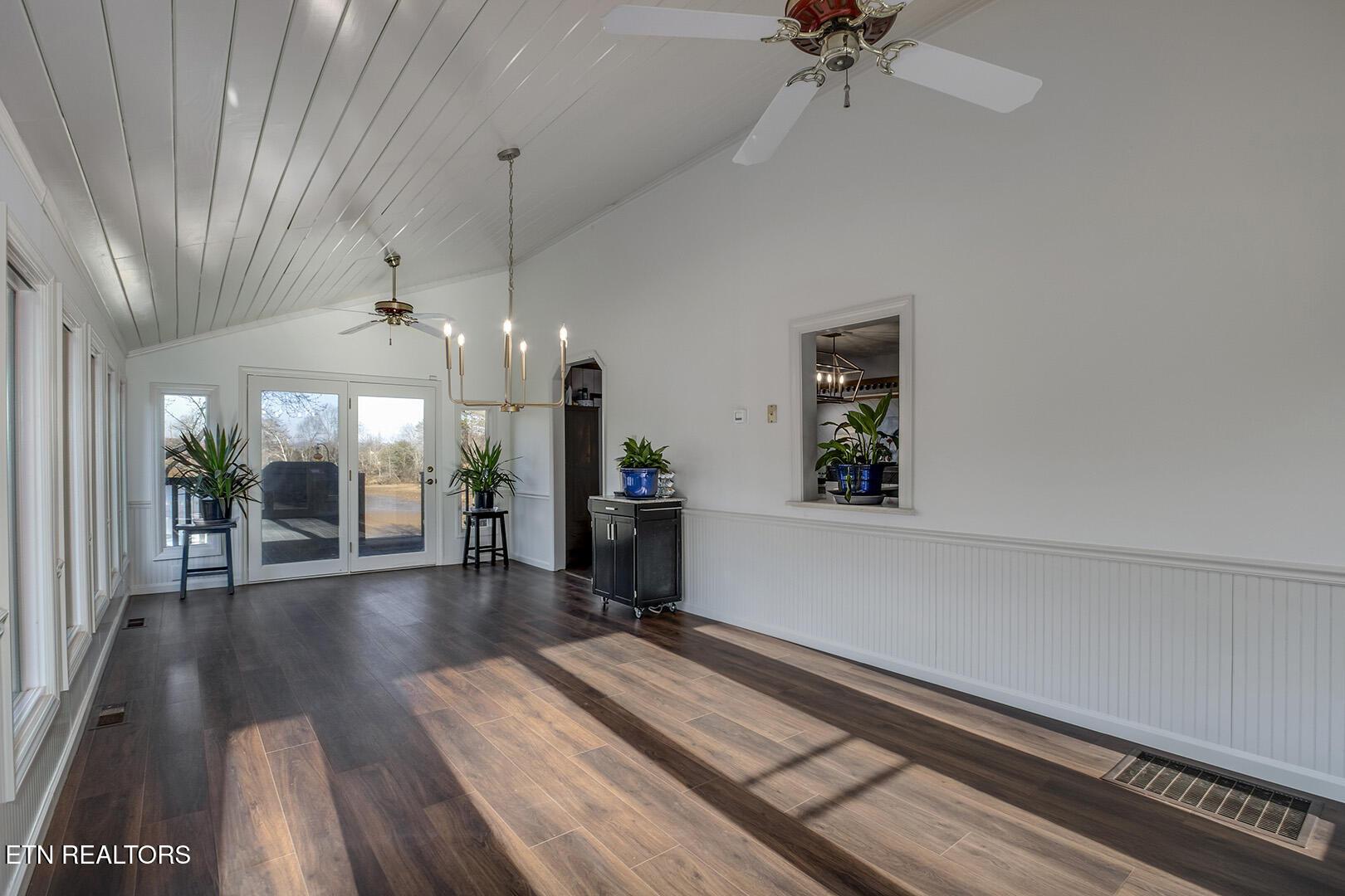2092 Lakewood Drive, Loudon, TN - Fort Loudoun and Tellico Lake Real Estate - Image# 42