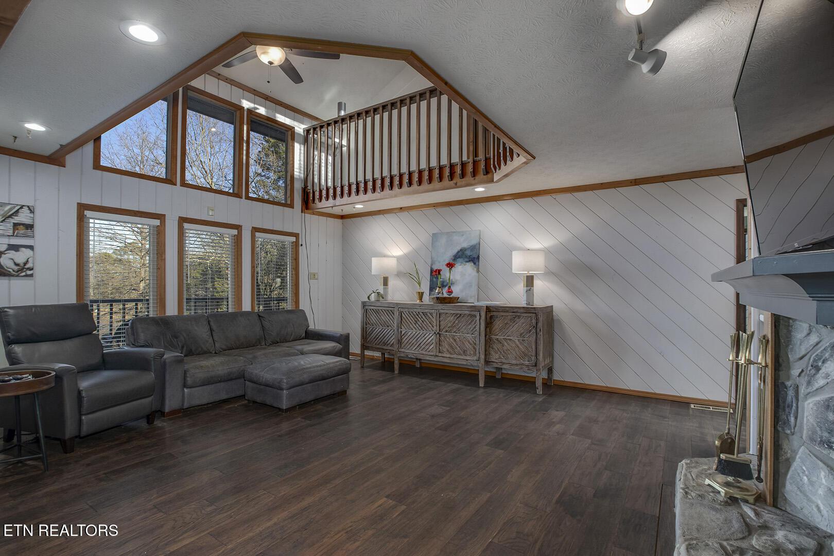2092 Lakewood Drive, Loudon, TN - Fort Loudoun and Tellico Lake Real Estate - Image# 54