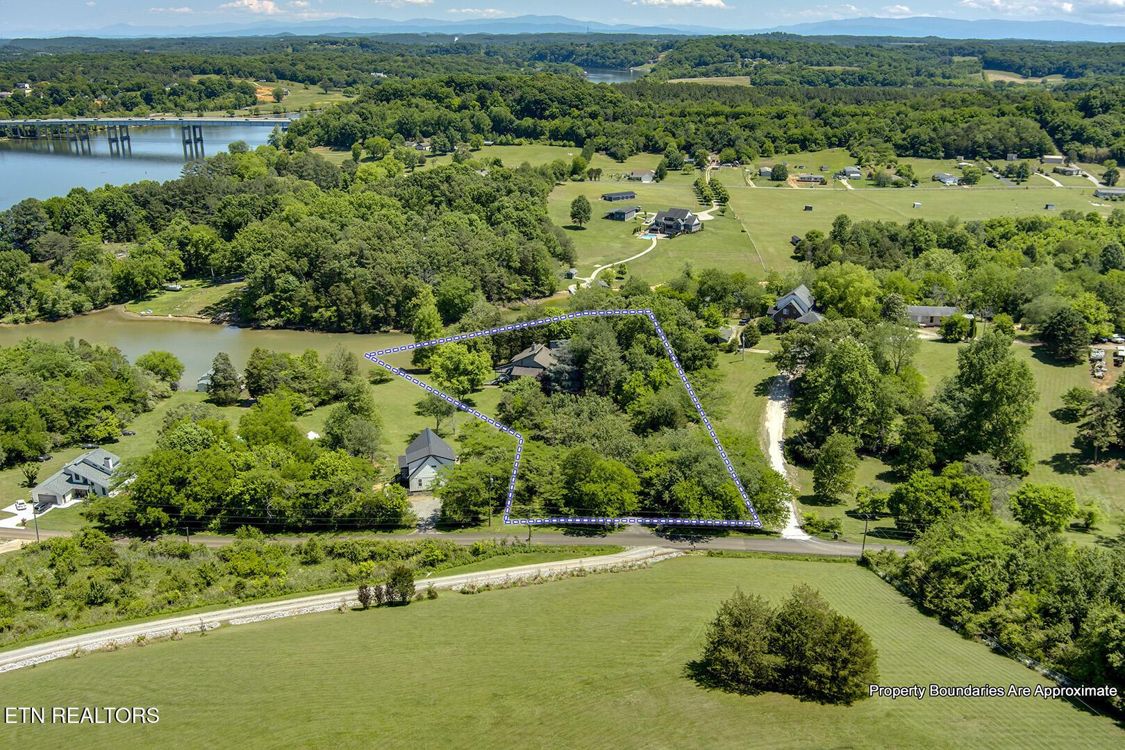 2092 Lakewood Drive, Loudon, TN - Fort Loudoun and Tellico Lake Real Estate - Image# 124