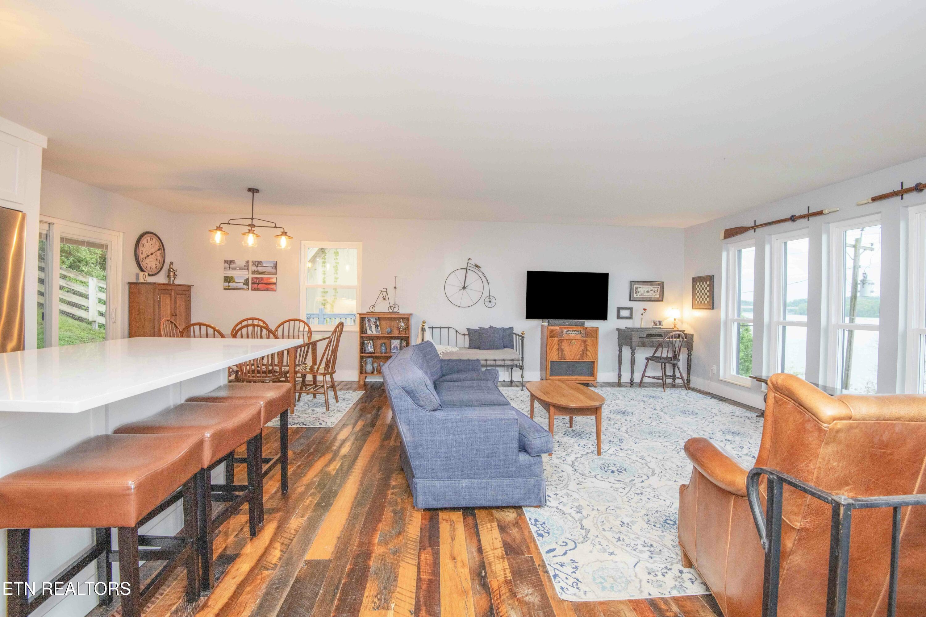 2212 Jones Bend Rd, Louisville, TN - Fort Loudoun and Tellico Lake Real Estate - Image# 8