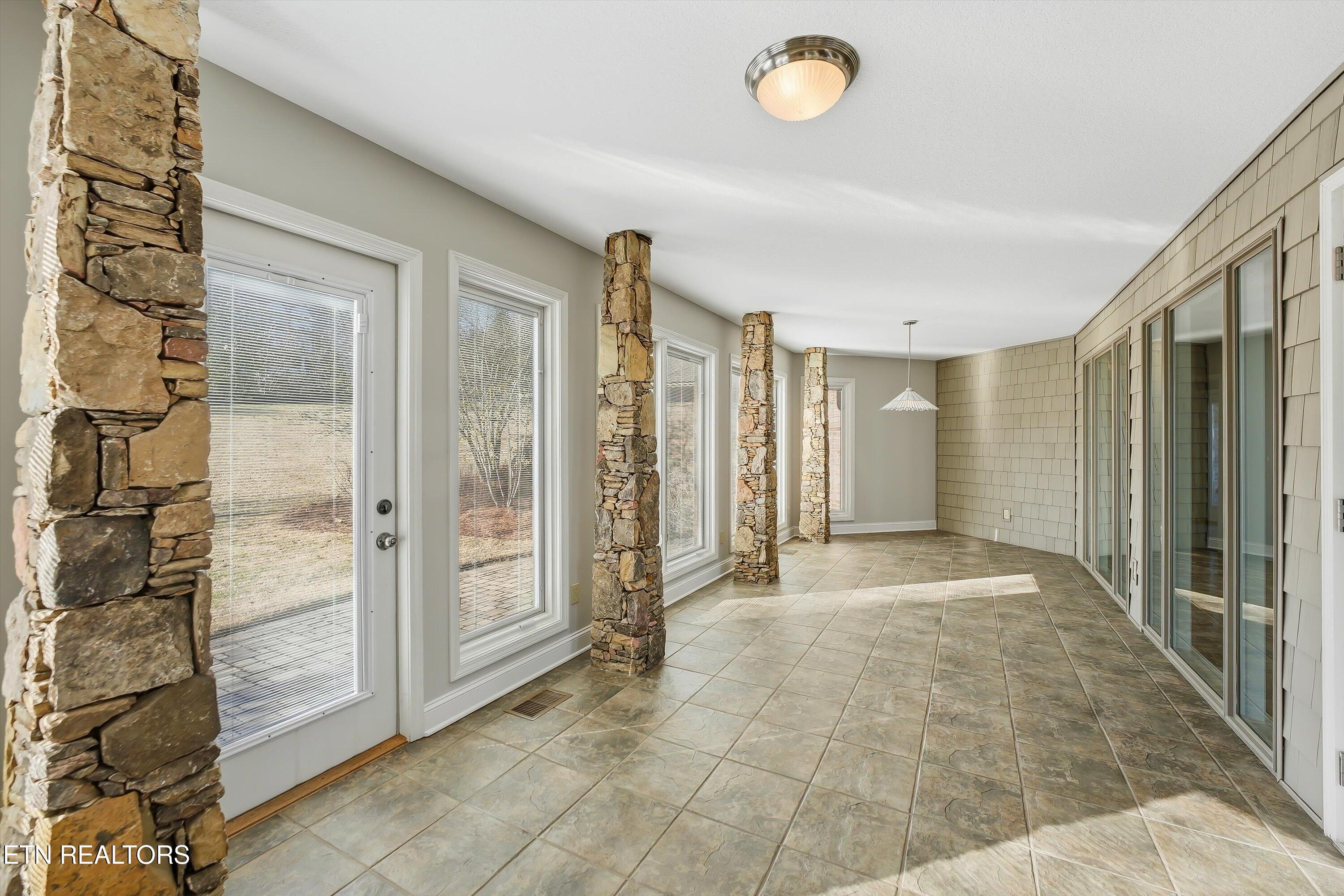 3909 Logans Landing Circle, Louisville, TN - Fort Loudoun and Tellico Lake Real Estate - Image# 39