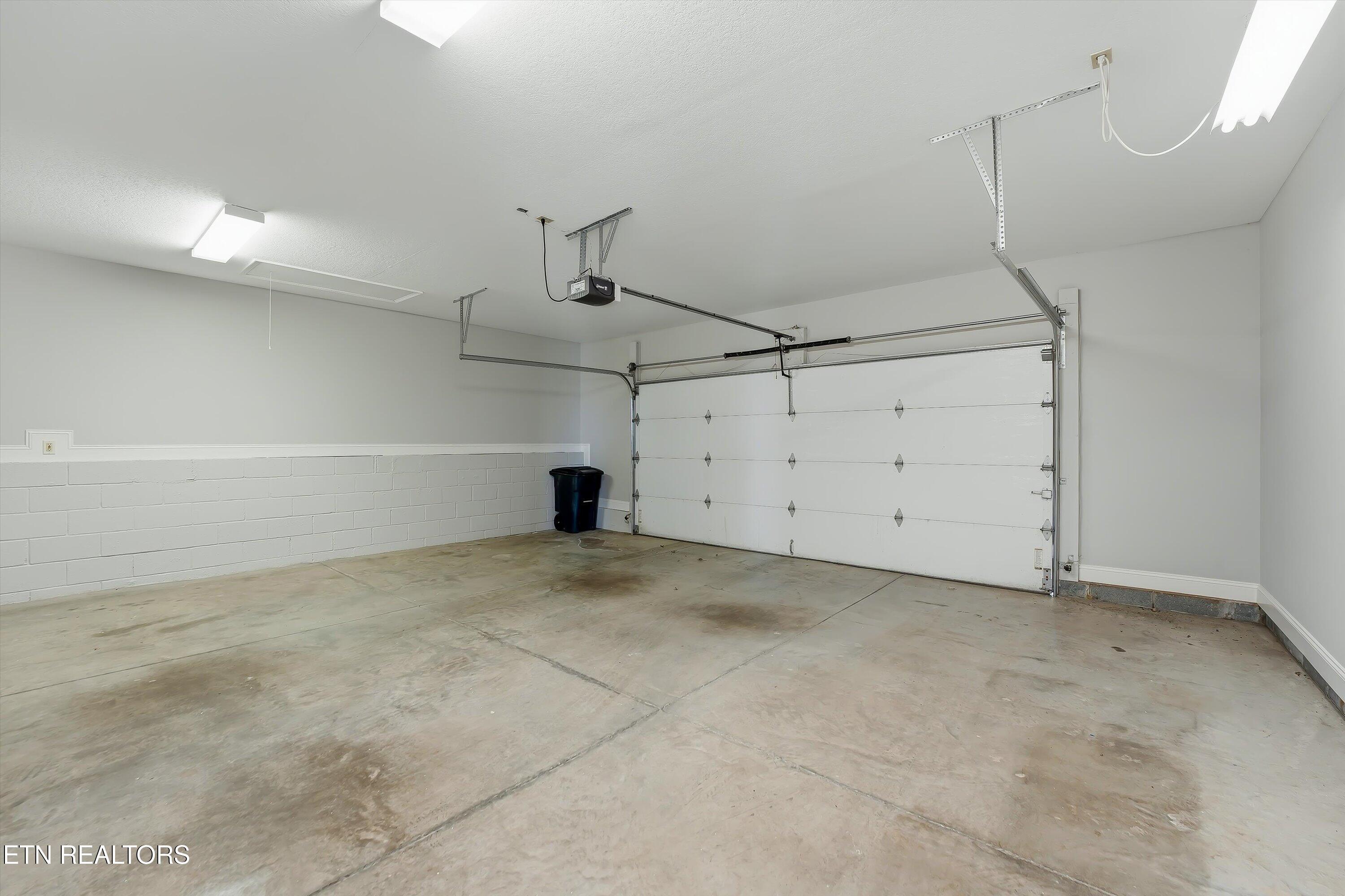 3909 Logans Landing Circle, Louisville, TN - Fort Loudoun and Tellico Lake Real Estate - Image# 60