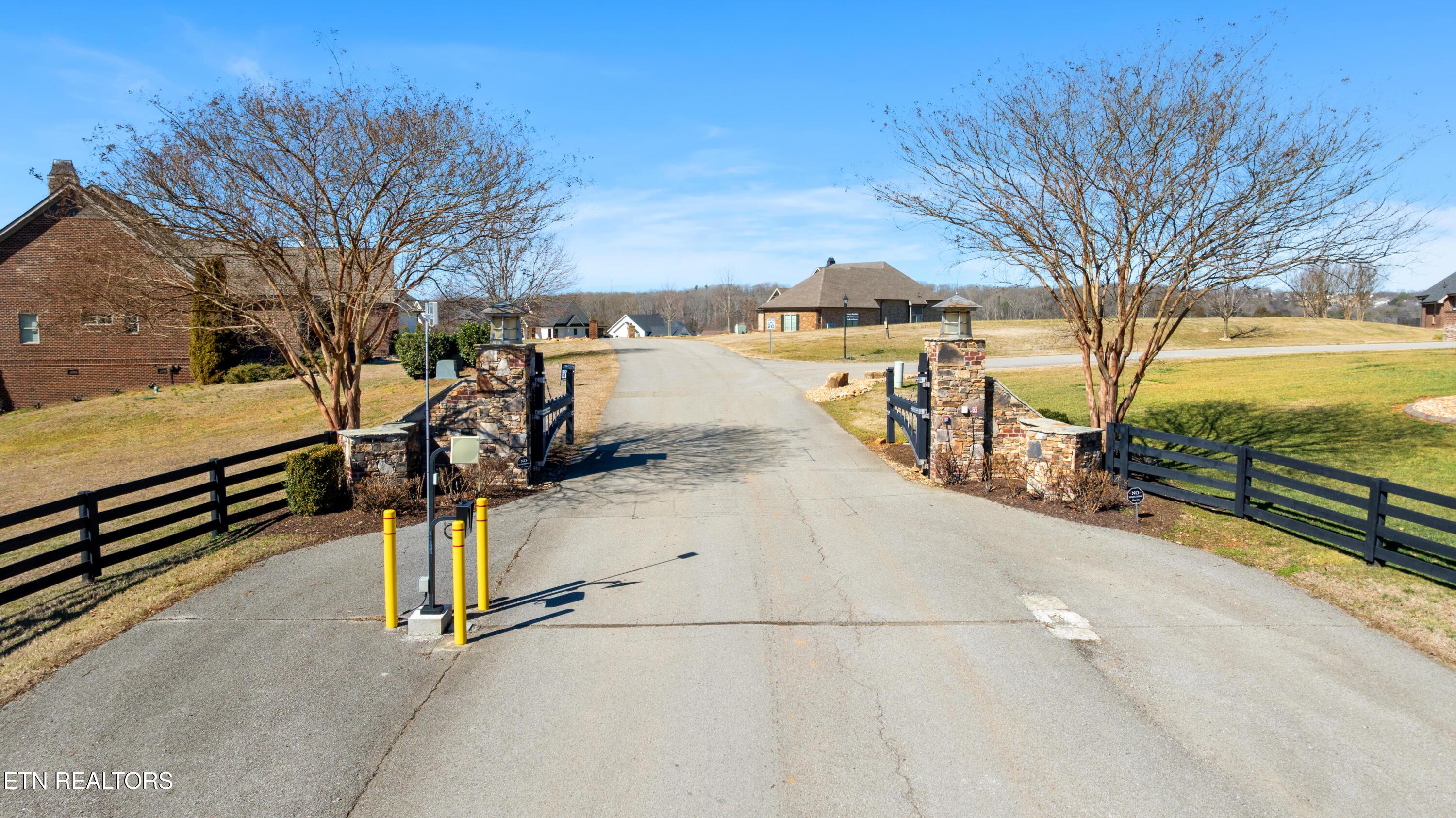 3627 Promontory Point, Louisville, TN - Fort Loudoun and Tellico Lake Real Estate - Image# 2