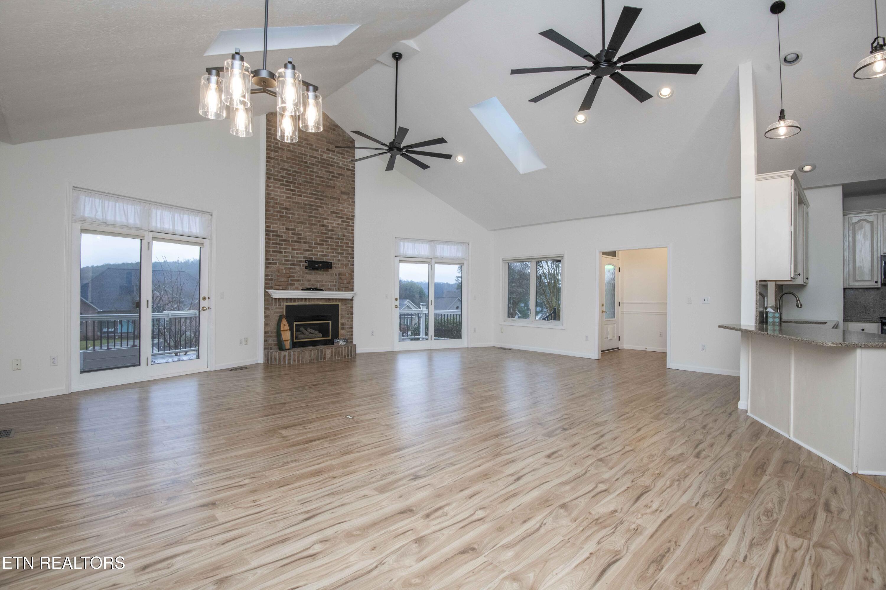 127 Kiowa Way, Loudon, TN - Fort Loudoun and Tellico Lake Real Estate - Image# 14