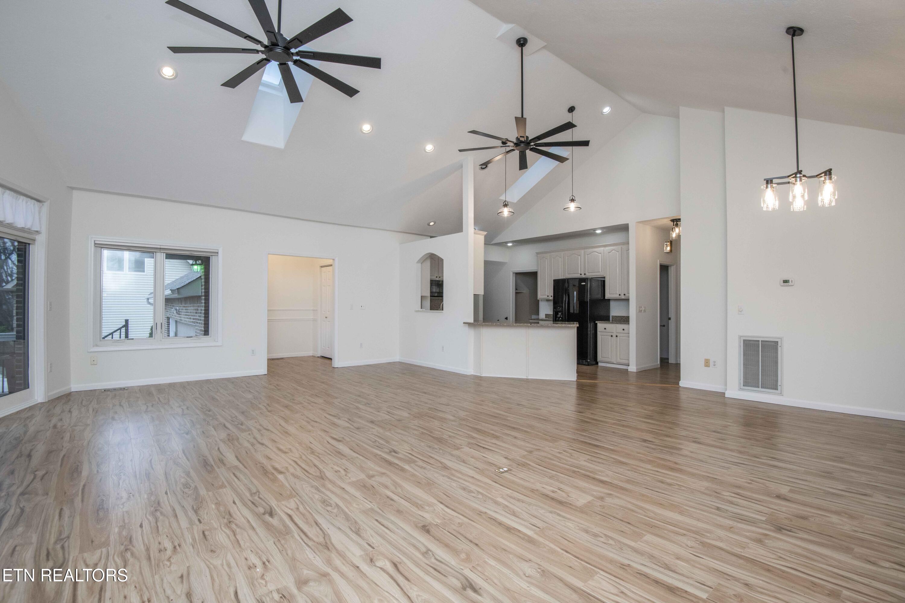 127 Kiowa Way, Loudon, TN - Fort Loudoun and Tellico Lake Real Estate - Image# 12