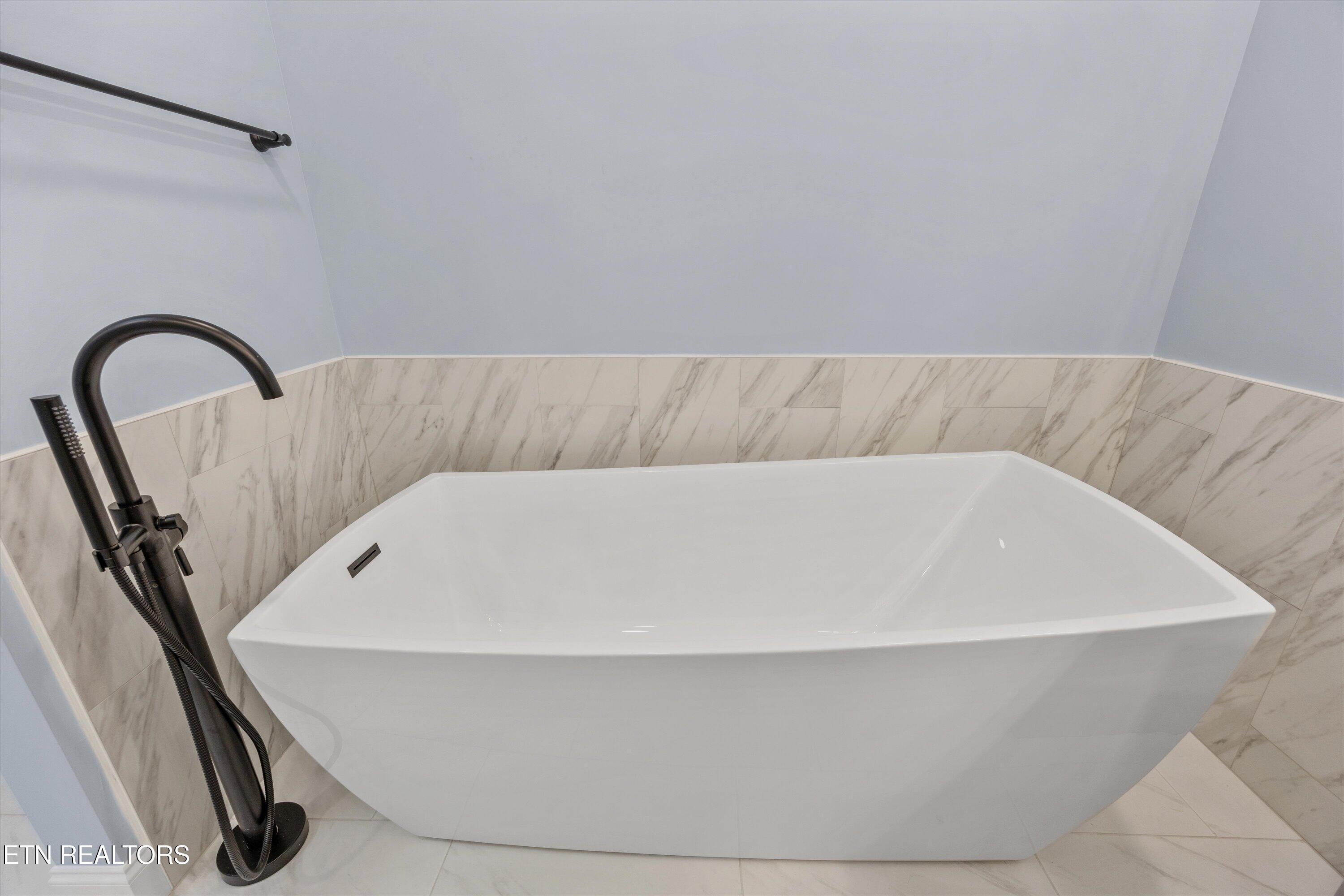 146 Talah Way, Loudon, TN - Fort Loudoun and Tellico Lake Real Estate - Image# 22