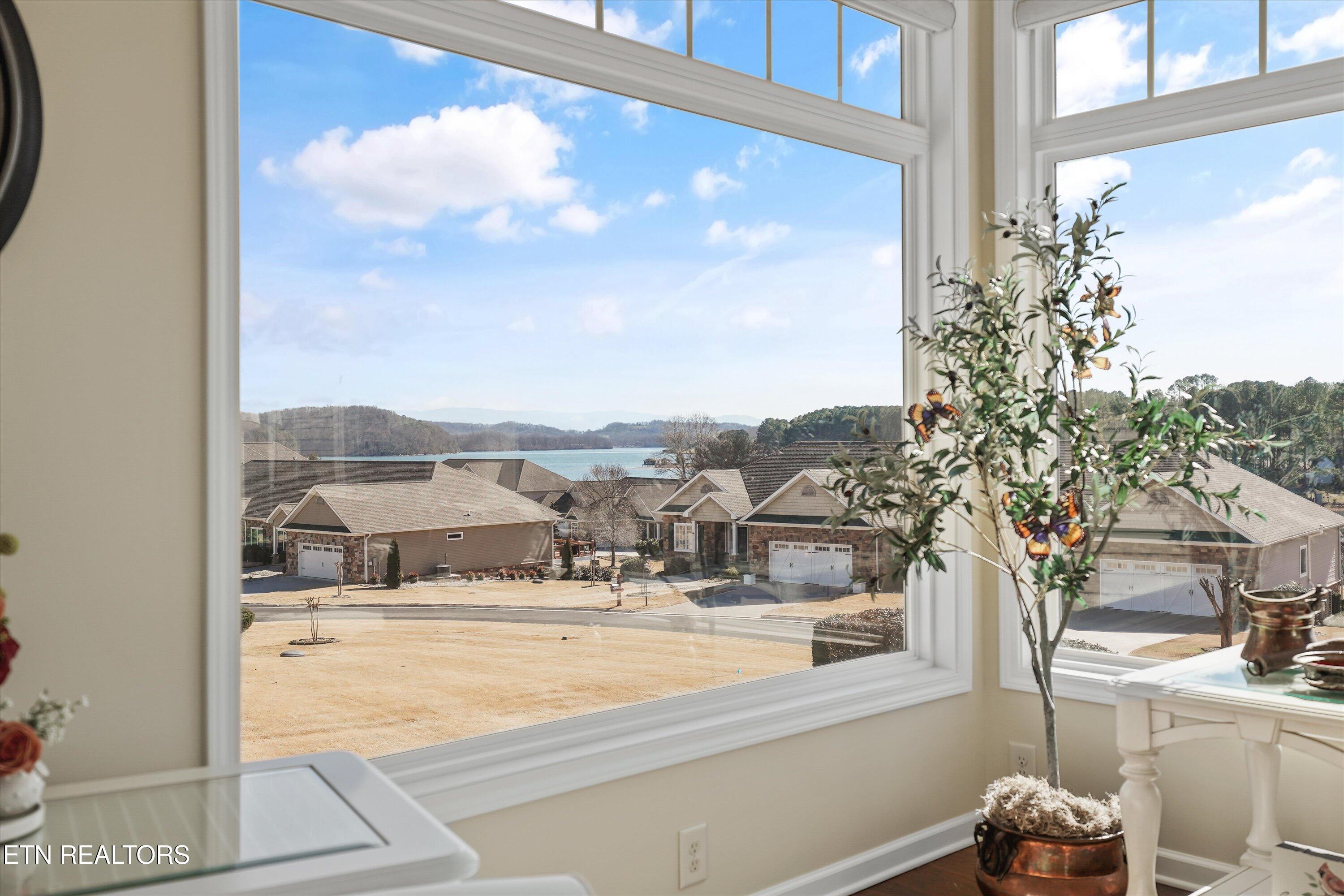302 Chota Landing Trce, Loudon, TN - Fort Loudoun and Tellico Lake Real Estate - Image# 16