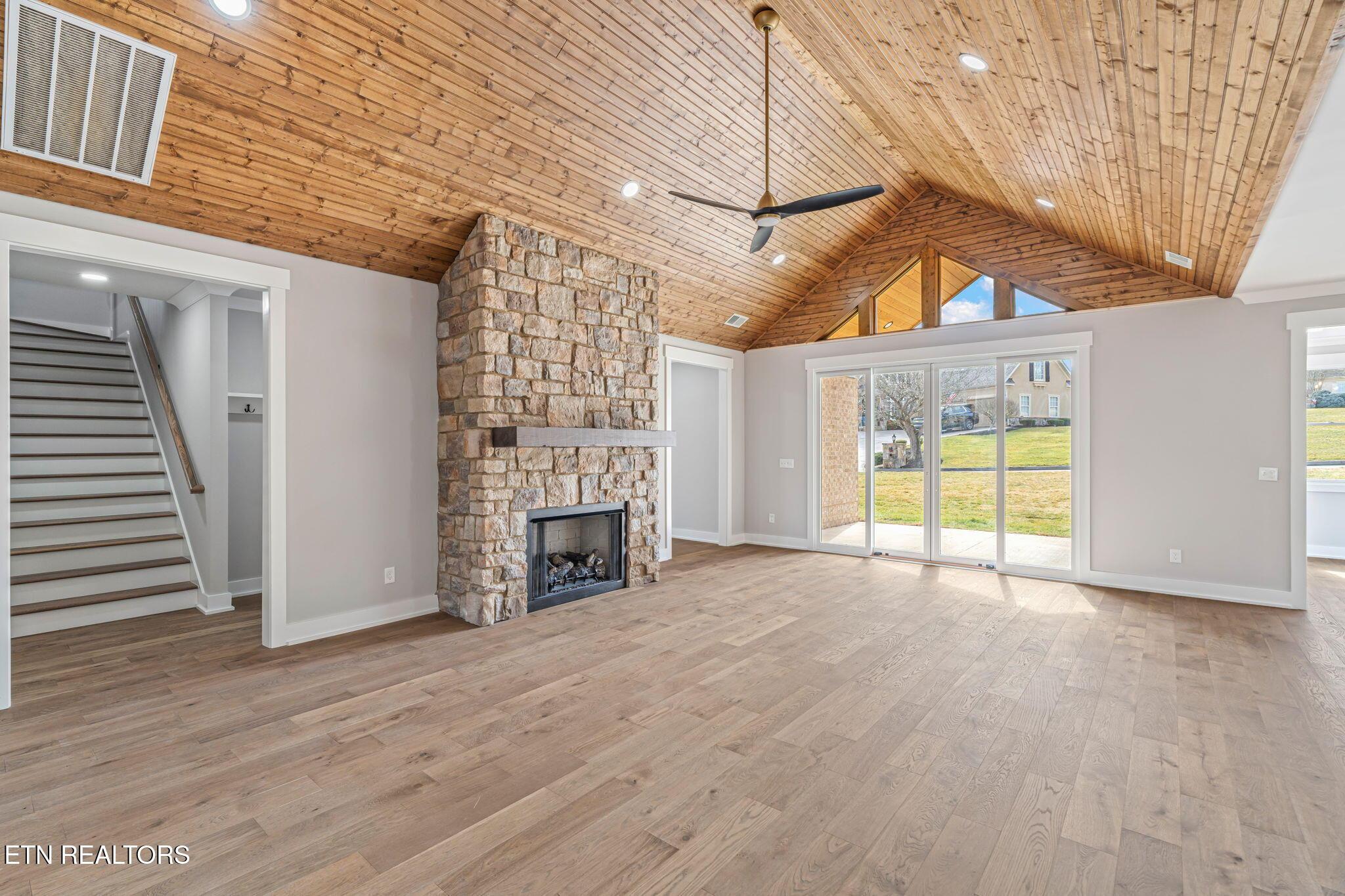 200 Goldcrest Drive, Vonore, TN - Fort Loudoun and Tellico Lake Real Estate - Image# 8