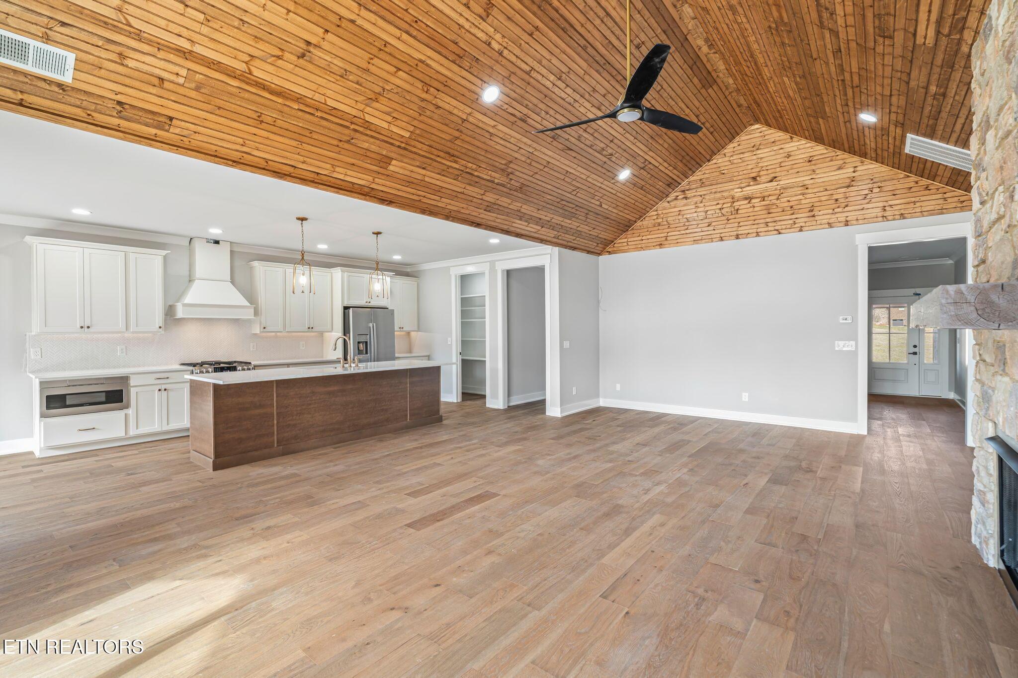 200 Goldcrest Drive, Vonore, TN - Fort Loudoun and Tellico Lake Real Estate - Image# 10