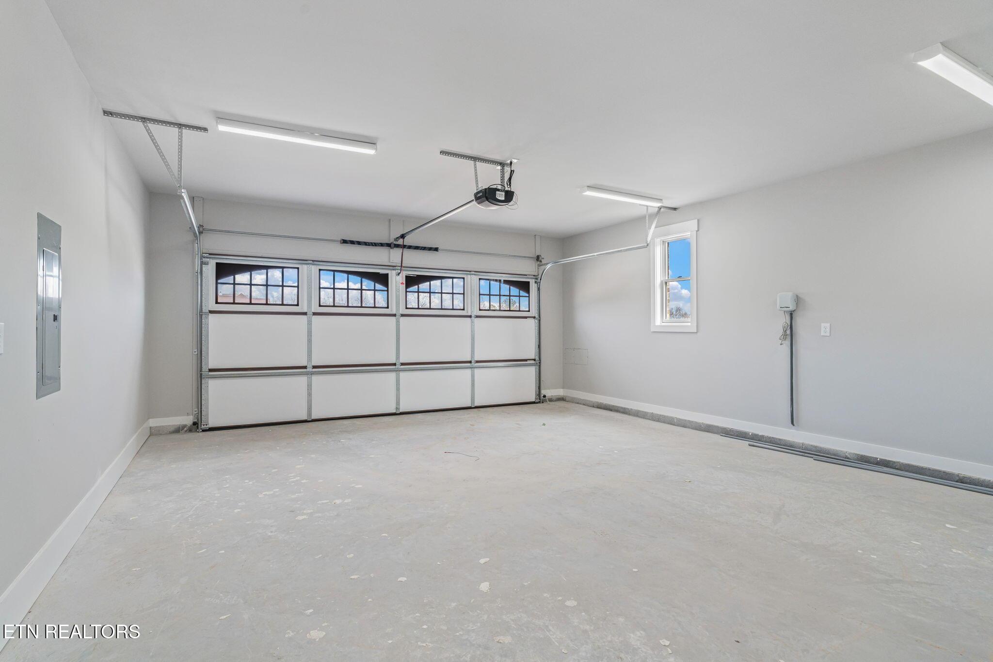 200 Goldcrest Drive, Vonore, TN - Fort Loudoun and Tellico Lake Real Estate - Image# 38