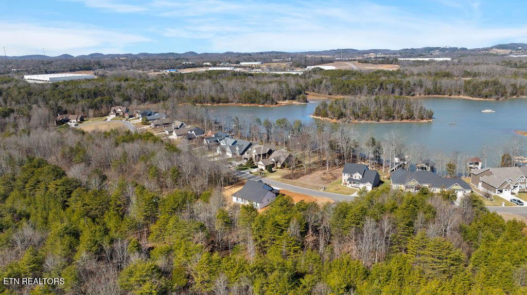 330 Falcon Tr, Vonore, TN - Fort Loudoun and Tellico Lake Real Estate - Image# 33