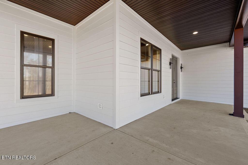 330 Falcon Tr, Vonore, TN - Fort Loudoun and Tellico Lake Real Estate - Image# 5