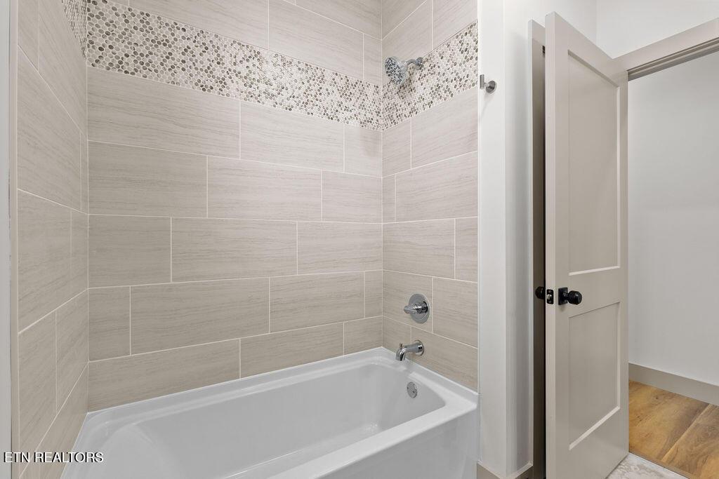 330 Falcon Tr, Vonore, TN - Fort Loudoun and Tellico Lake Real Estate - Image# 24