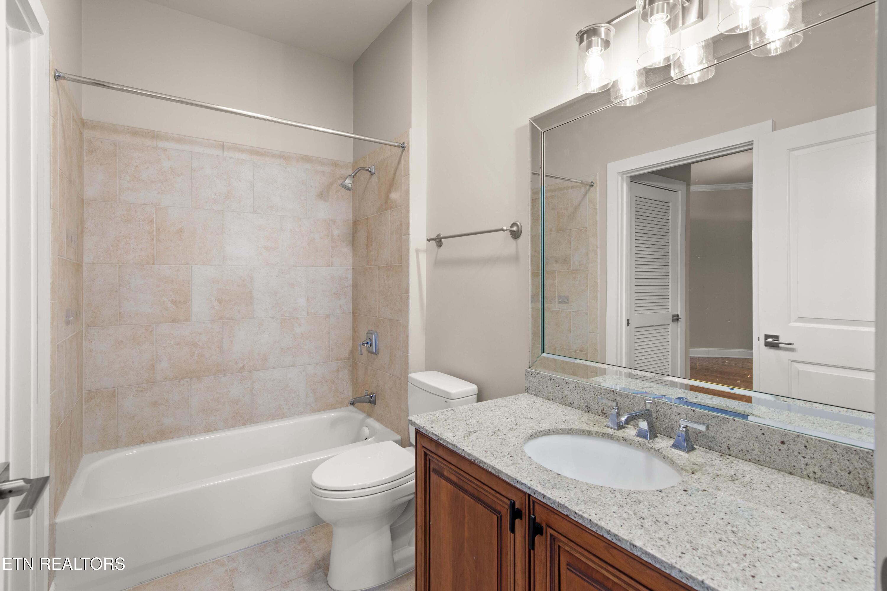 445 W Blount Ave, Knoxville, TN - Fort Loudoun and Tellico Lake Real Estate - Image# 21