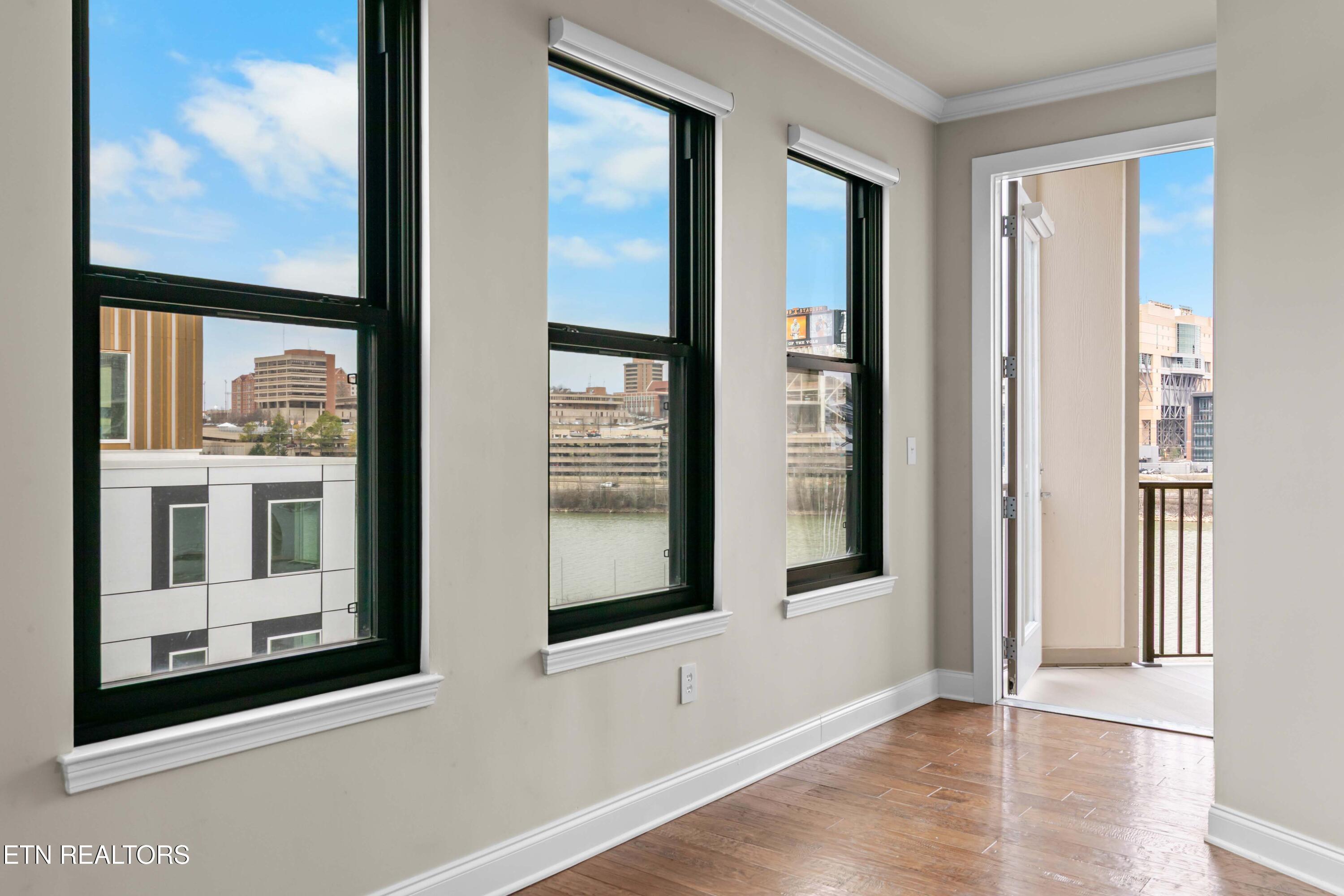 445 W Blount Ave, Knoxville, TN - Fort Loudoun and Tellico Lake Real Estate - Image# 8