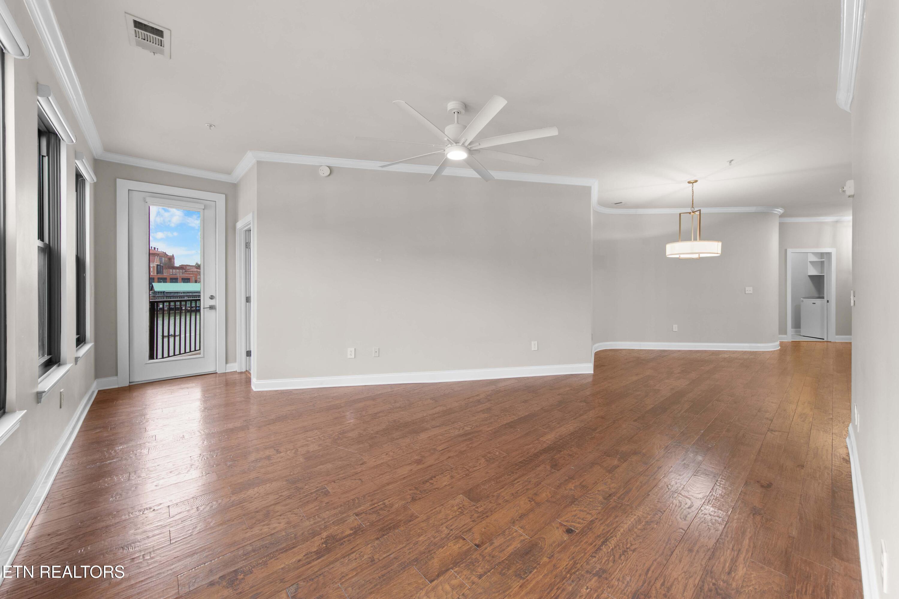 445 W Blount Ave, Knoxville, TN - Fort Loudoun and Tellico Lake Real Estate - Image# 4