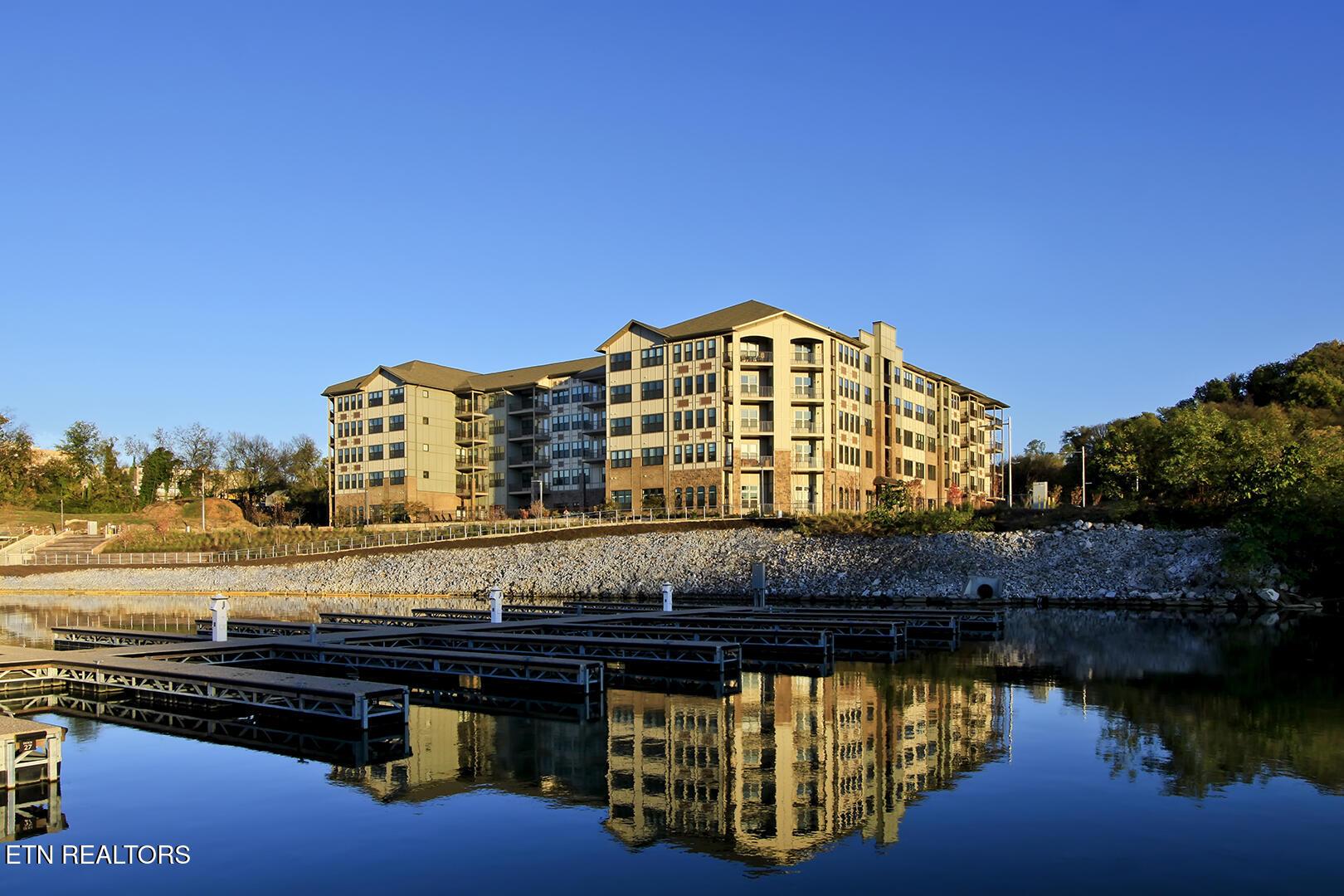 445 W Blount Ave, Knoxville, TN - Fort Loudoun and Tellico Lake Real Estate - Image# 2