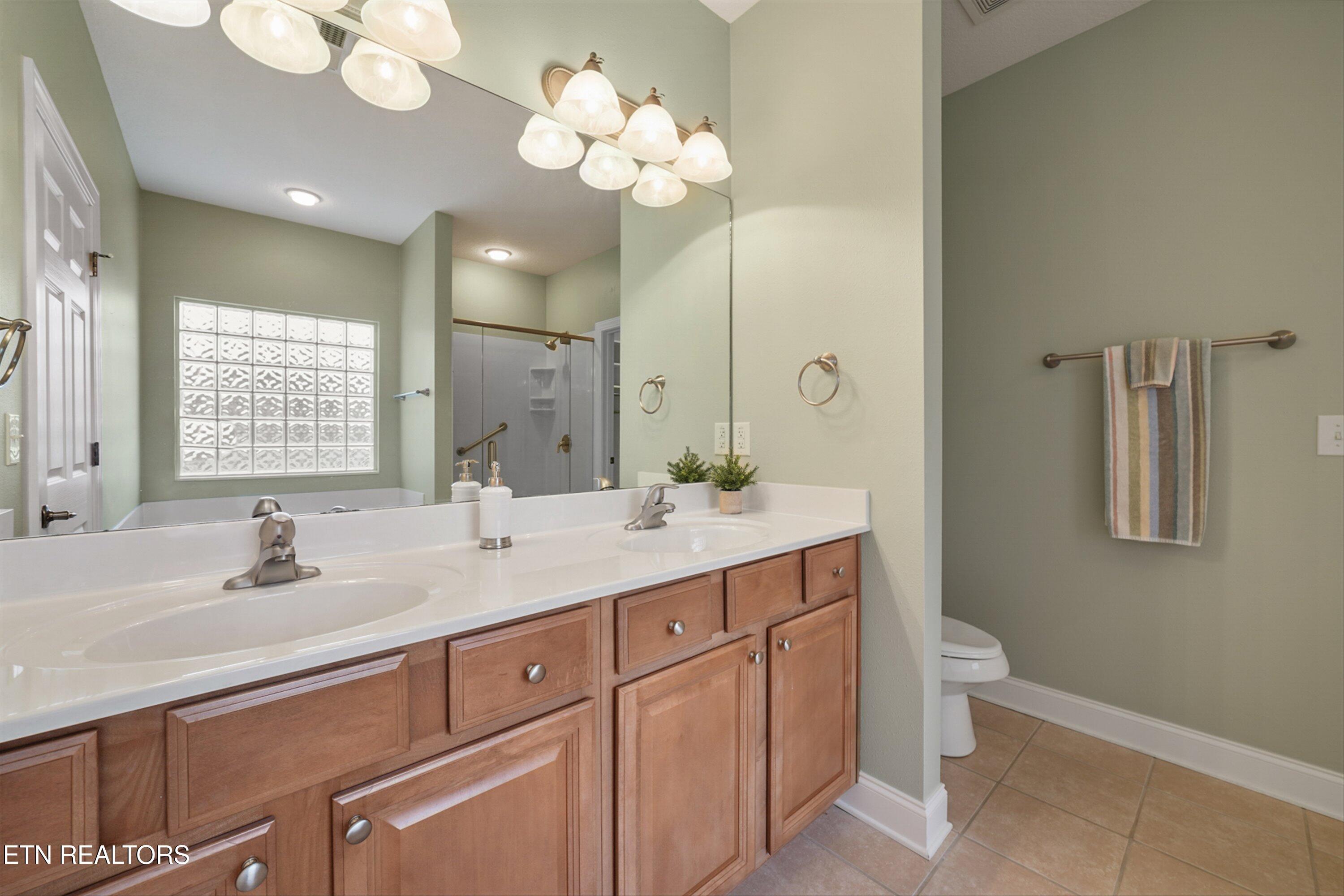 106 Chota Landing Drive, Loudon, TN - Fort Loudoun and Tellico Lake Real Estate - Image# 25