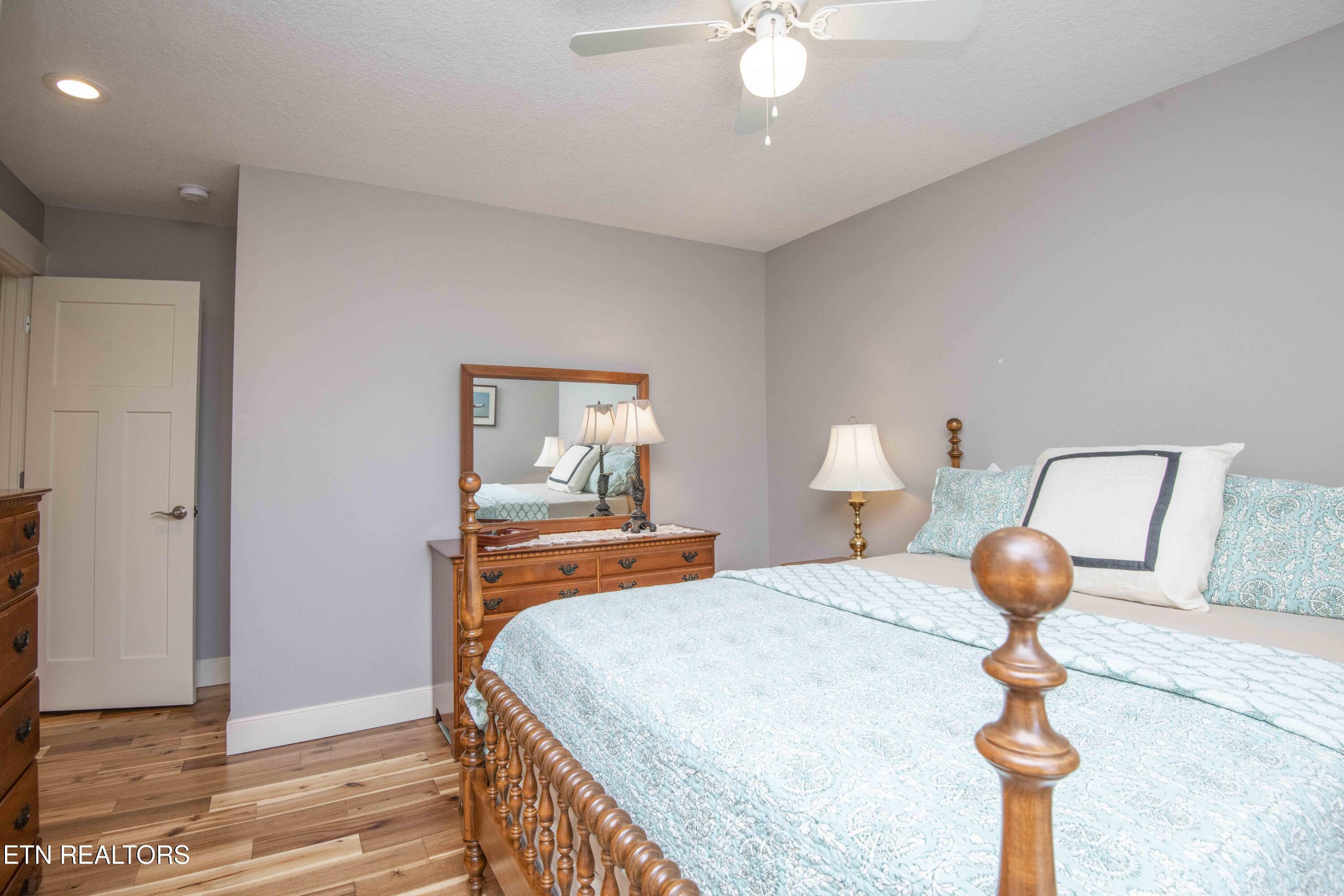 323 Lakeview Cove Drive, Loudon, TN - Fort Loudoun and Tellico Lake Real Estate - Image# 29