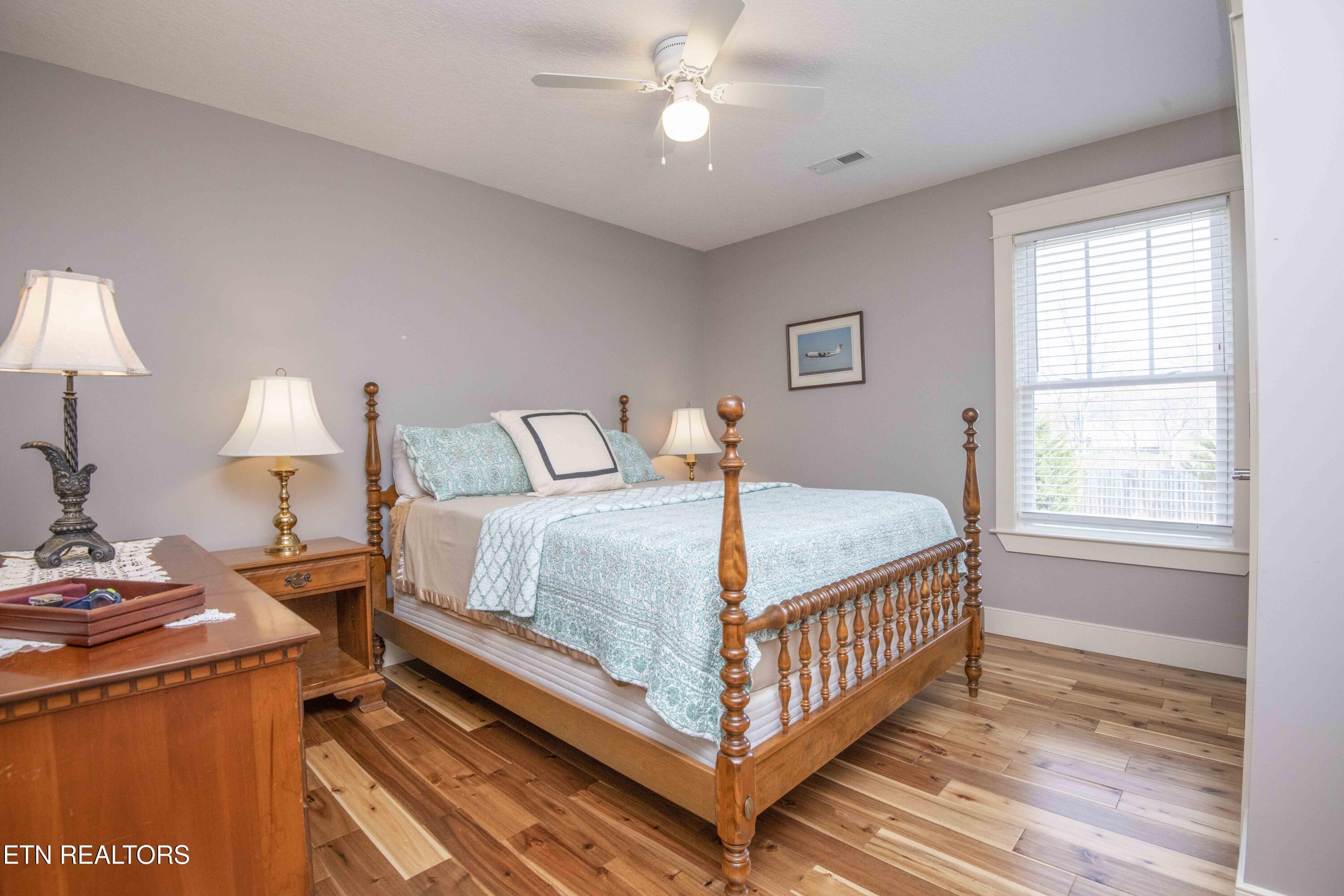 323 Lakeview Cove Drive, Loudon, TN - Fort Loudoun and Tellico Lake Real Estate - Image# 28