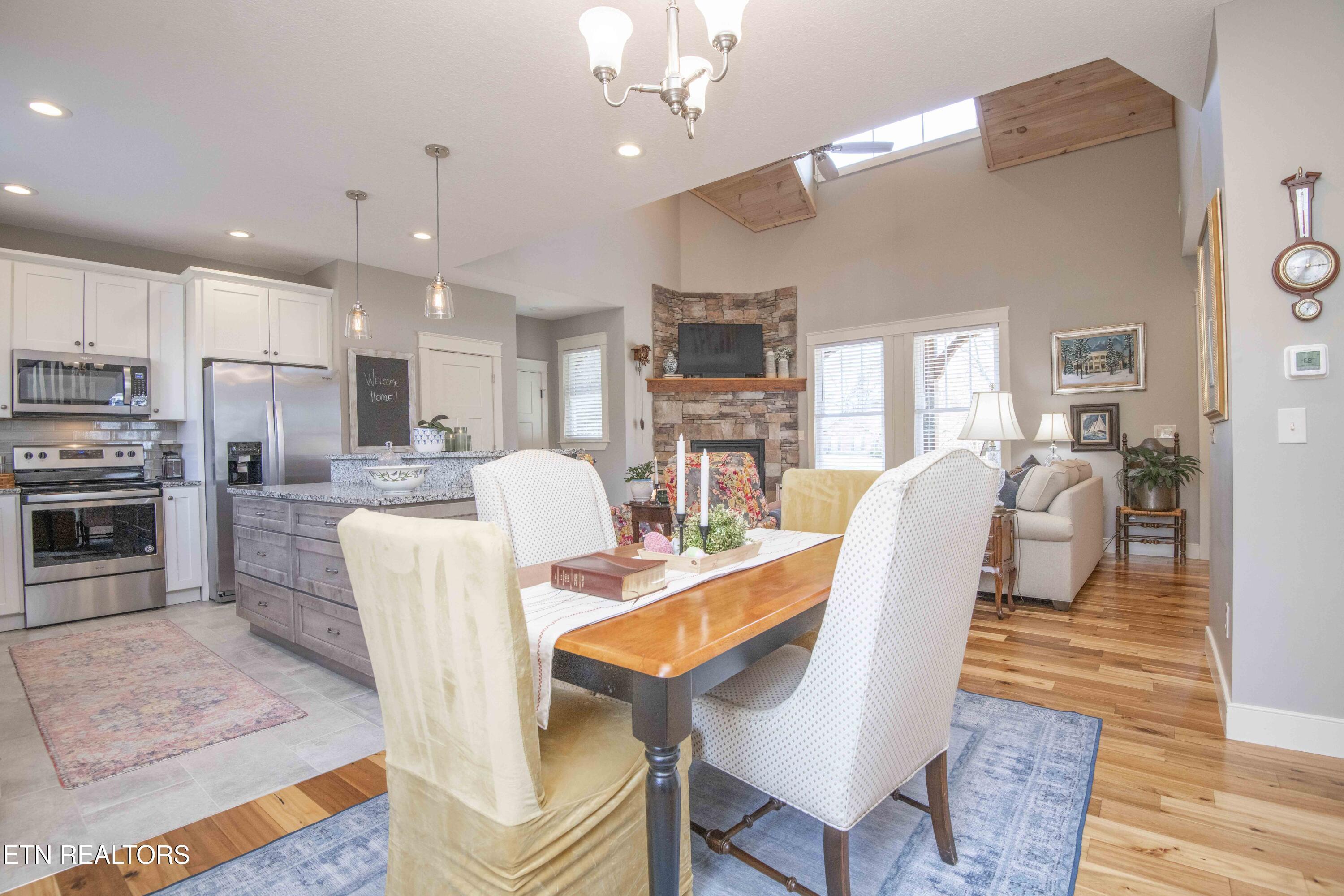 323 Lakeview Cove Drive, Loudon, TN - Fort Loudoun and Tellico Lake Real Estate - Image# 10