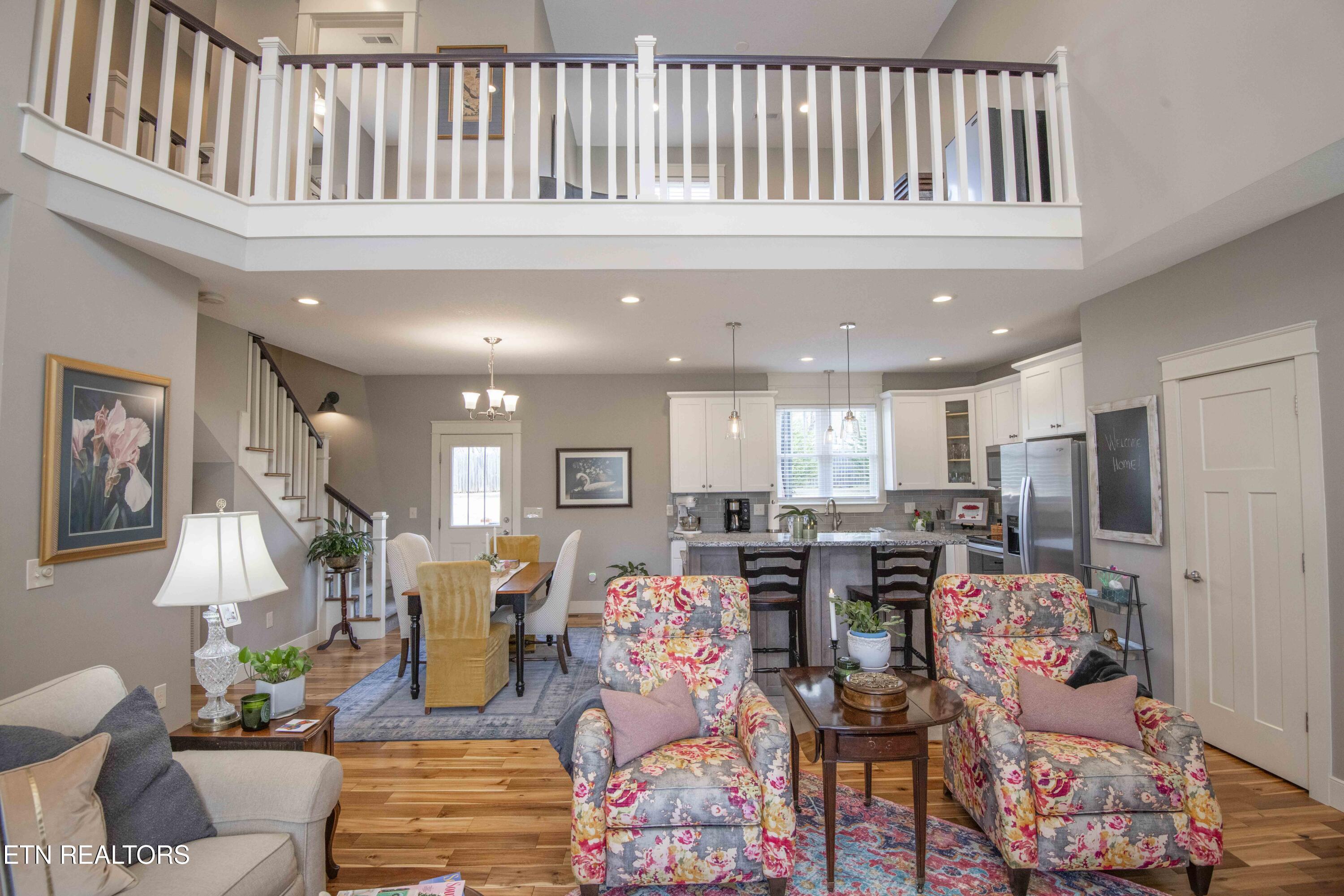 323 Lakeview Cove Drive, Loudon, TN - Fort Loudoun and Tellico Lake Real Estate - Image# 7