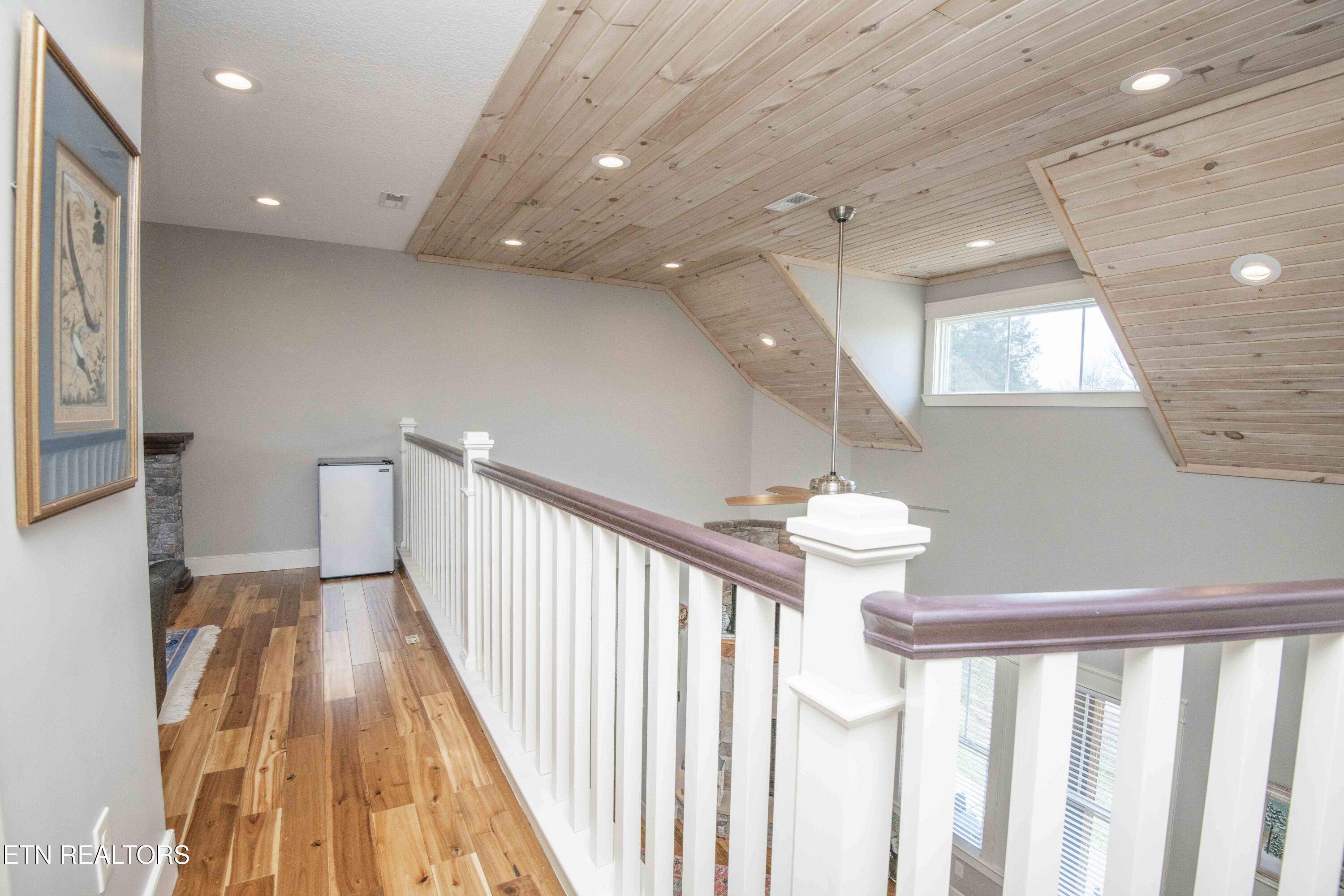 323 Lakeview Cove Drive, Loudon, TN - Fort Loudoun and Tellico Lake Real Estate - Image# 38