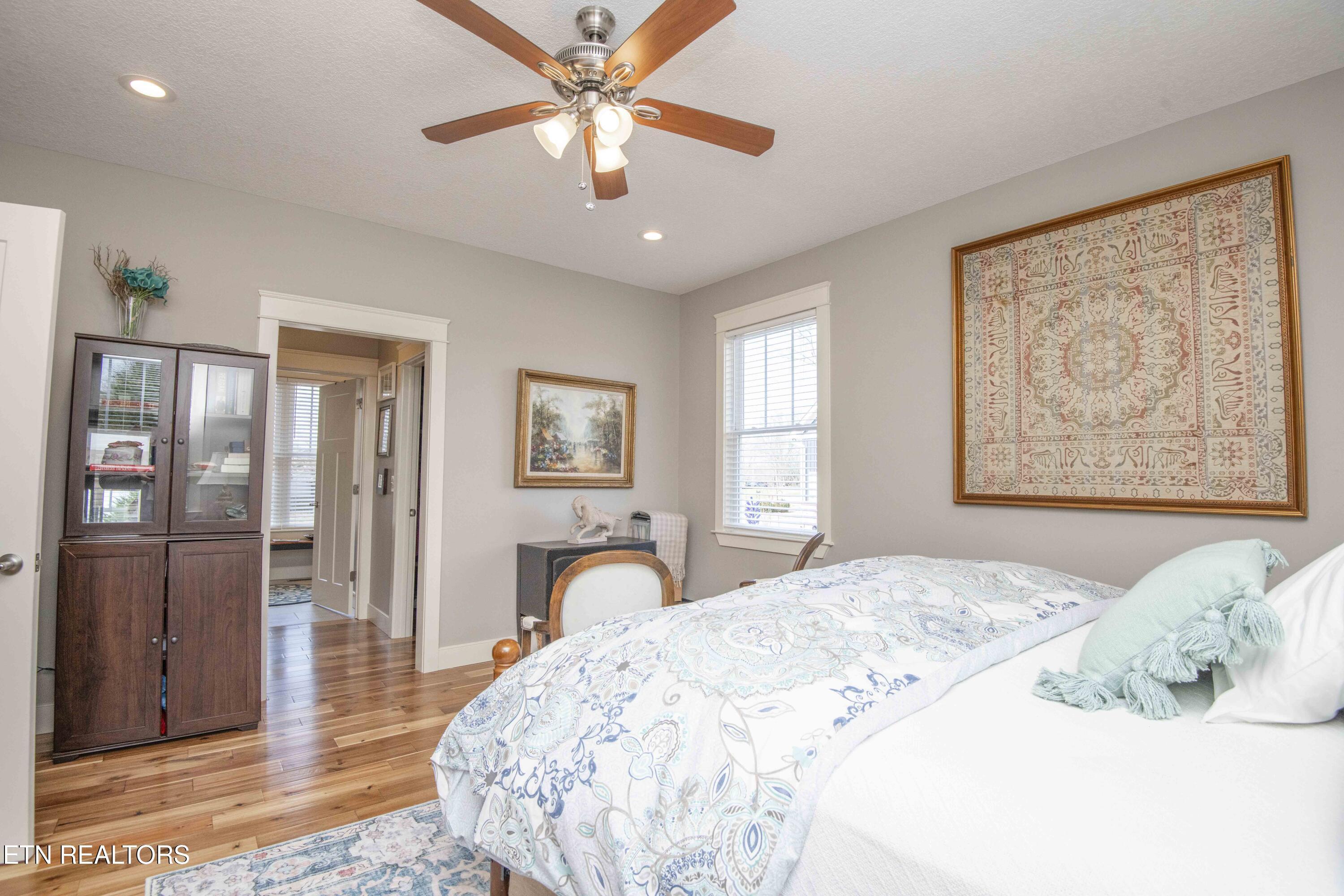 323 Lakeview Cove Drive, Loudon, TN - Fort Loudoun and Tellico Lake Real Estate - Image# 22