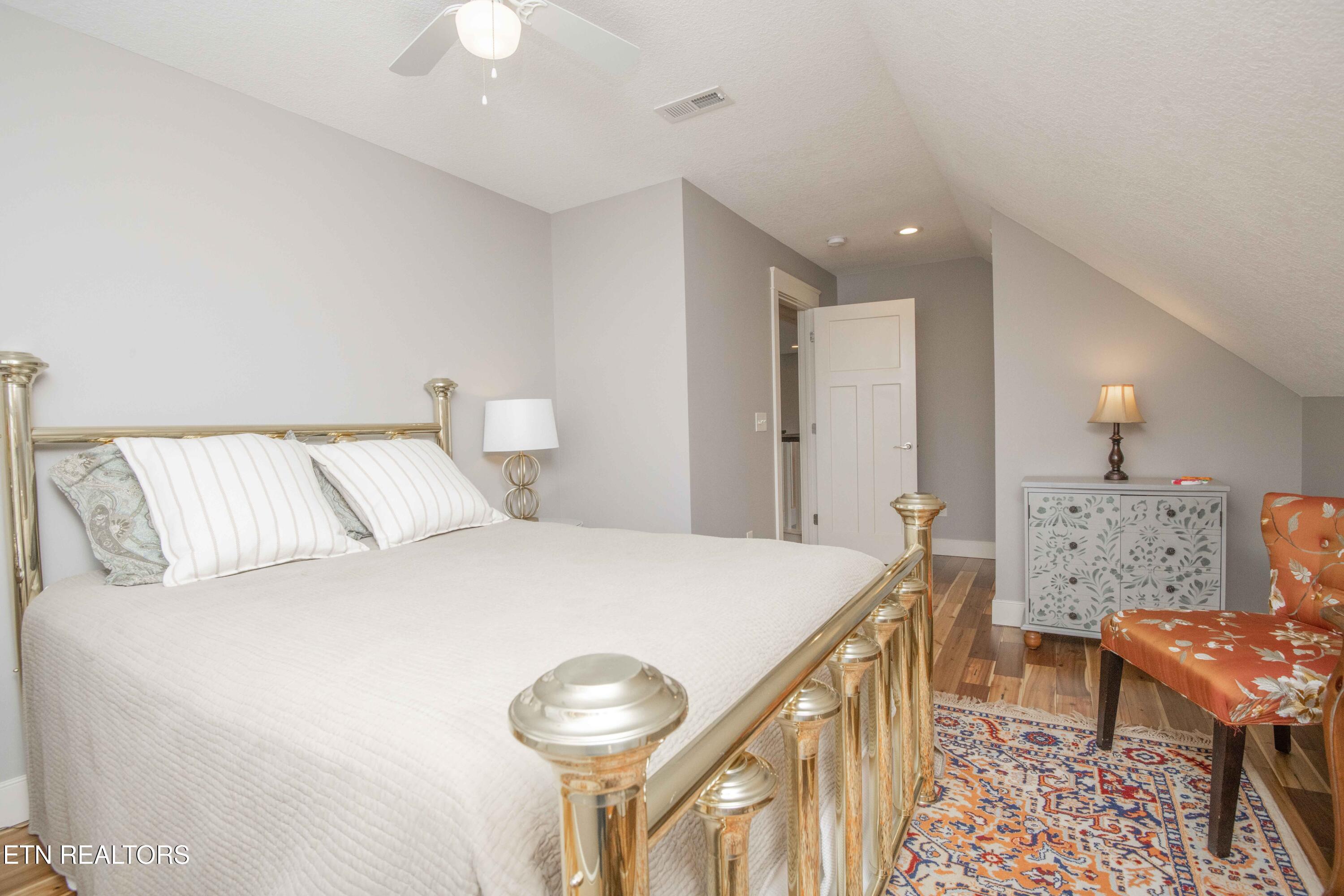 323 Lakeview Cove Drive, Loudon, TN - Fort Loudoun and Tellico Lake Real Estate - Image# 37