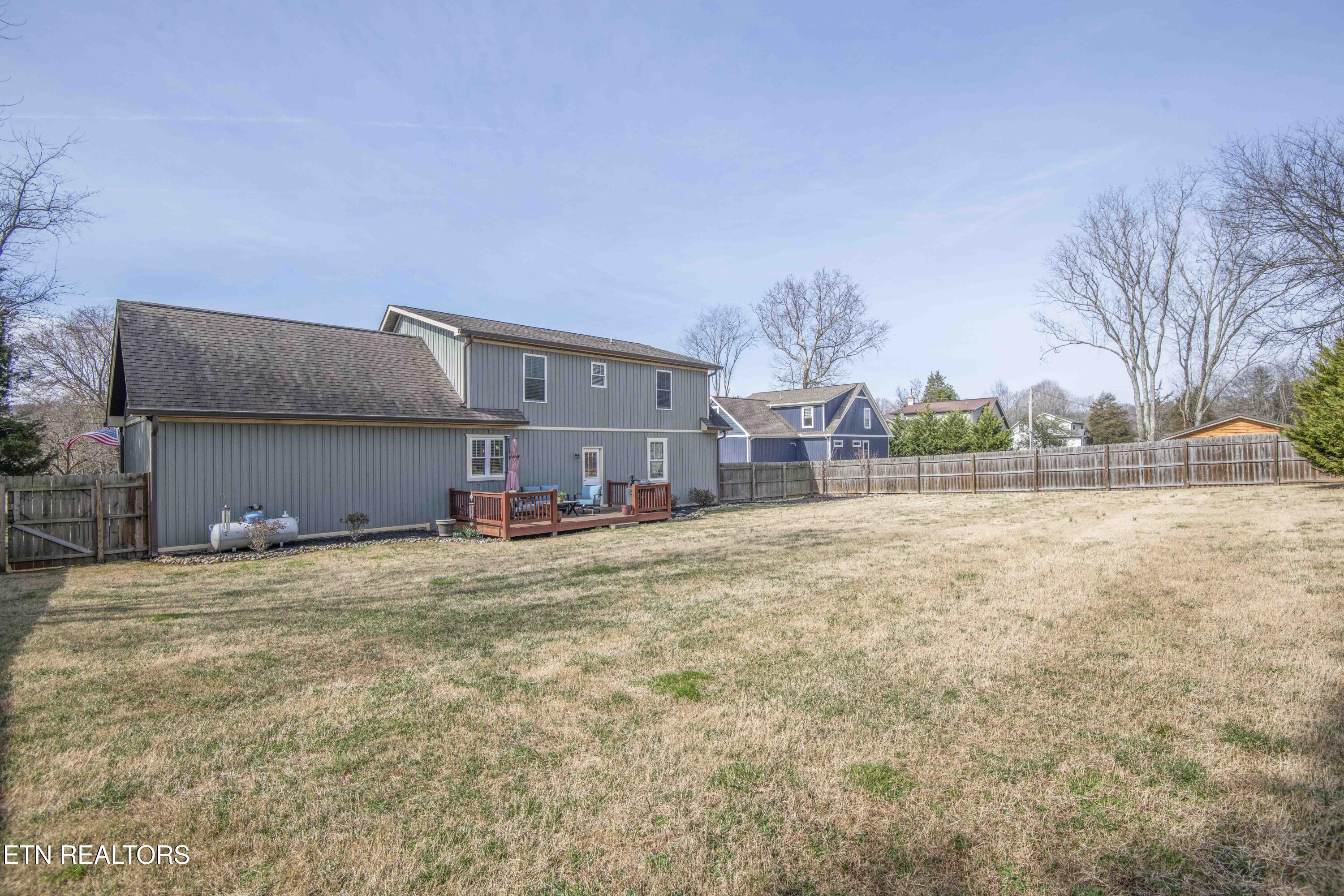 323 Lakeview Cove Drive, Loudon, TN - Fort Loudoun and Tellico Lake Real Estate - Image# 47