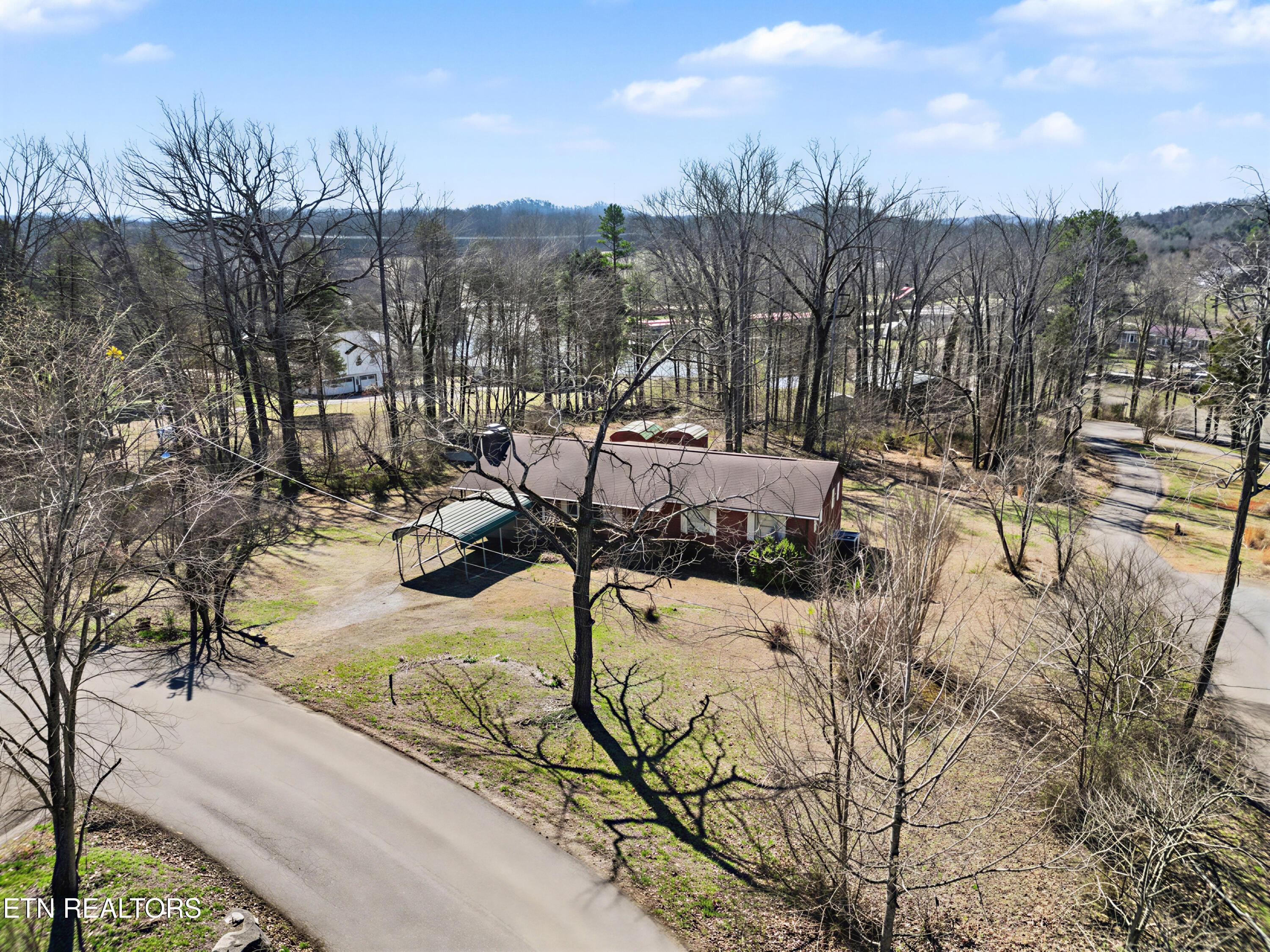 165 Cedar Crest Lane, Friendsville, TN - Fort Loudoun and Tellico Lake Real Estate - Image# 1