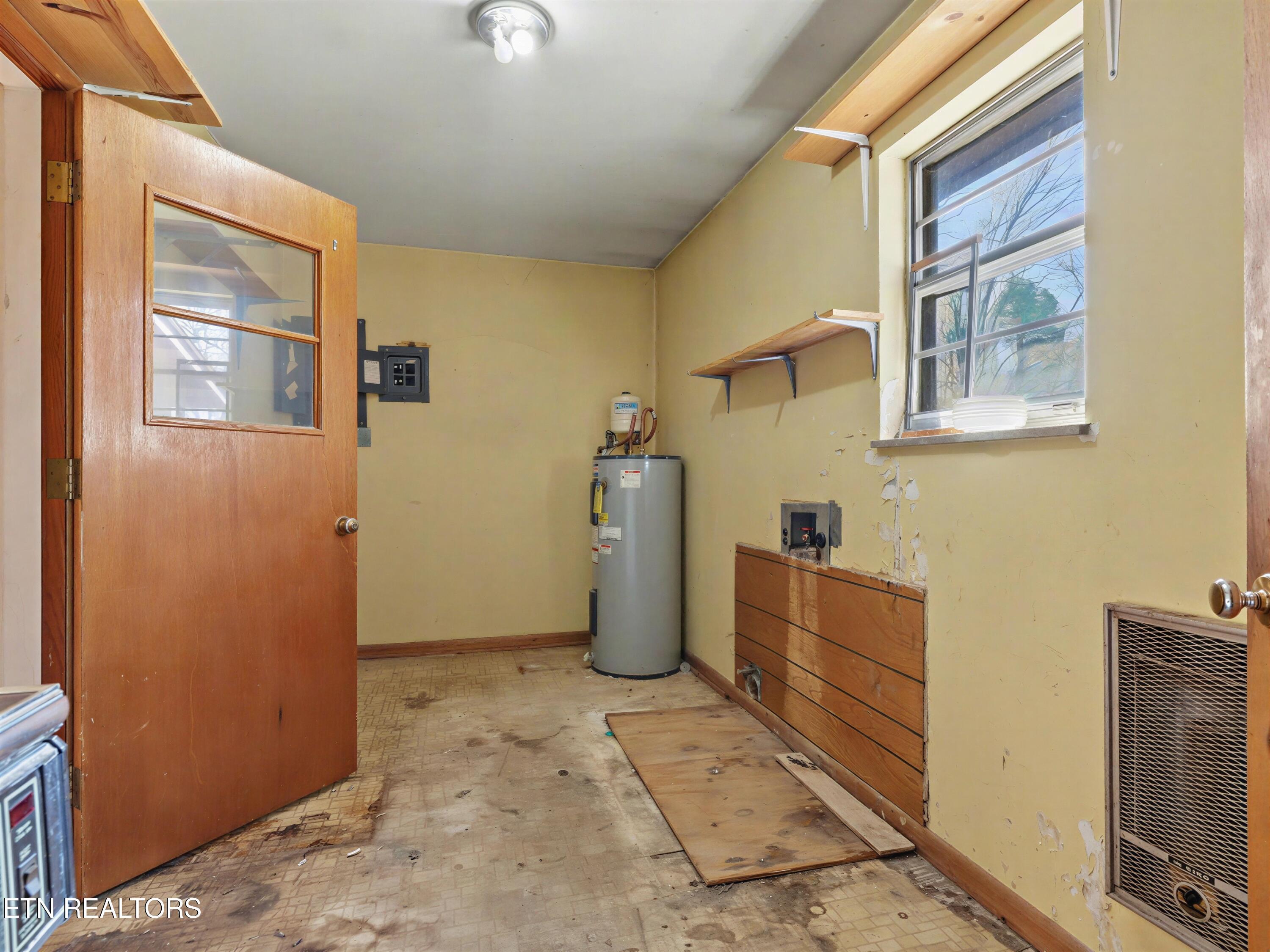 165 Cedar Crest Lane, Friendsville, TN - Fort Loudoun and Tellico Lake Real Estate - Image# 32