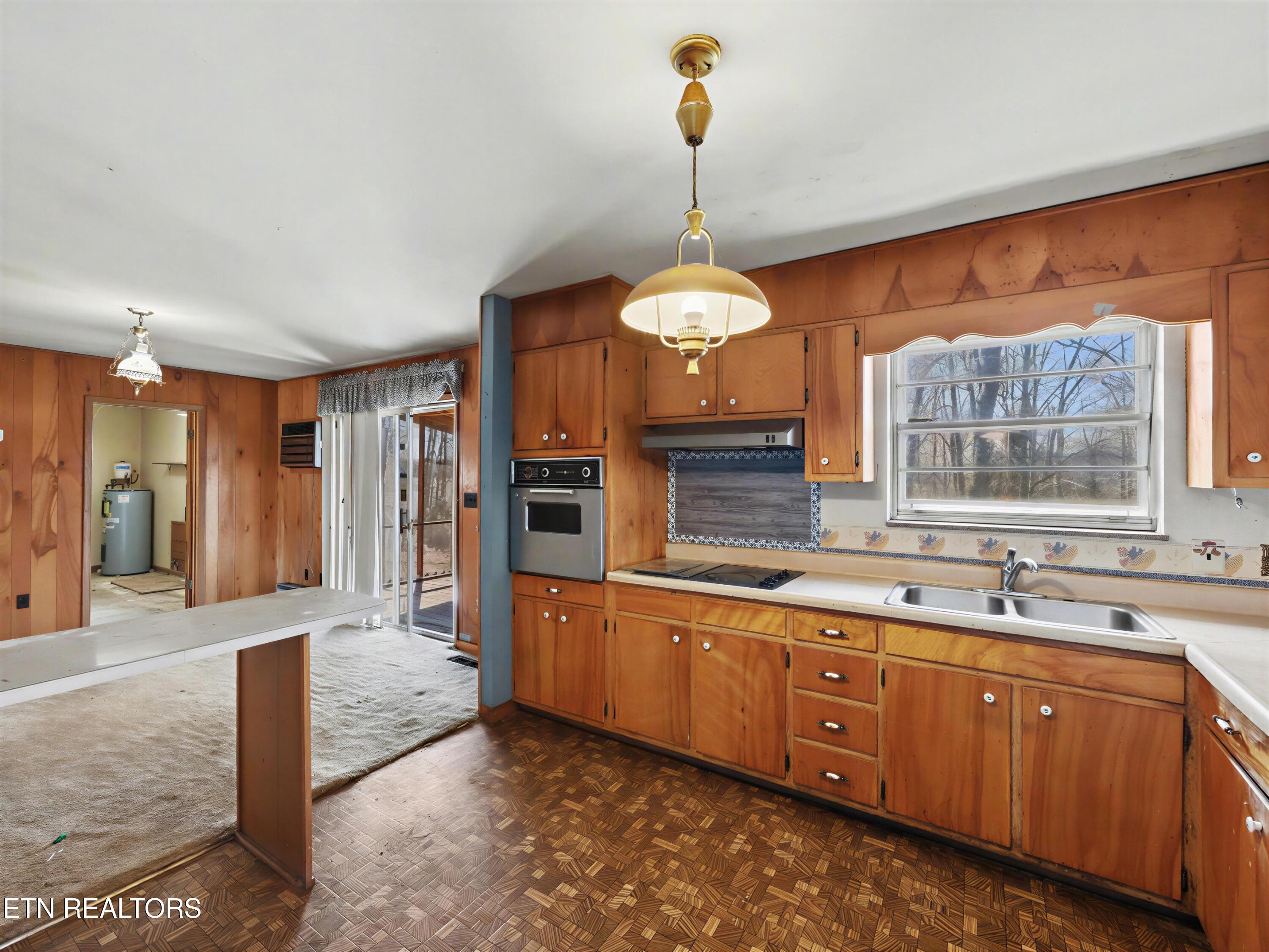 165 Cedar Crest Lane, Friendsville, TN - Fort Loudoun and Tellico Lake Real Estate - Image# 15