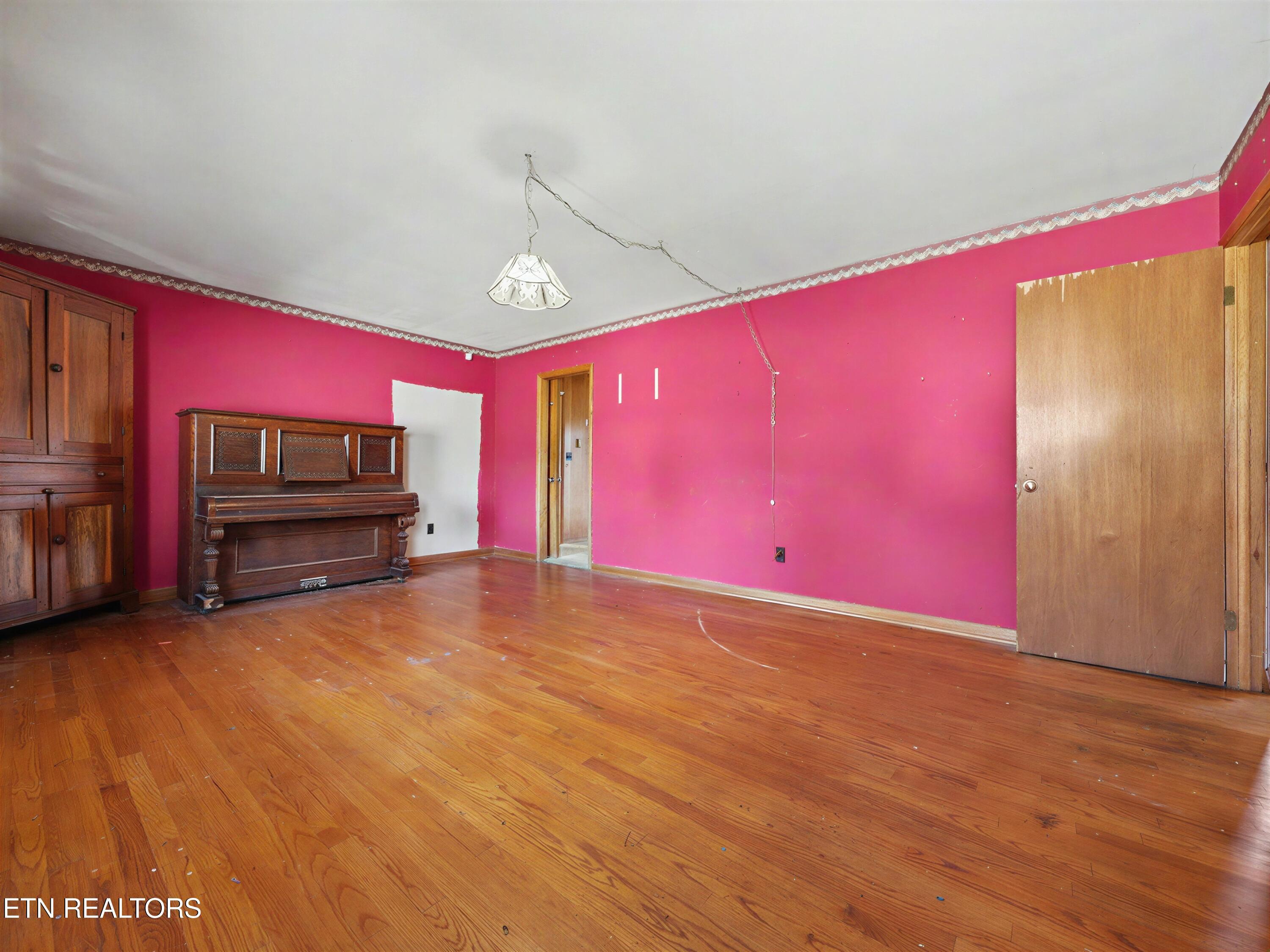 165 Cedar Crest Lane, Friendsville, TN - Fort Loudoun and Tellico Lake Real Estate - Image# 12