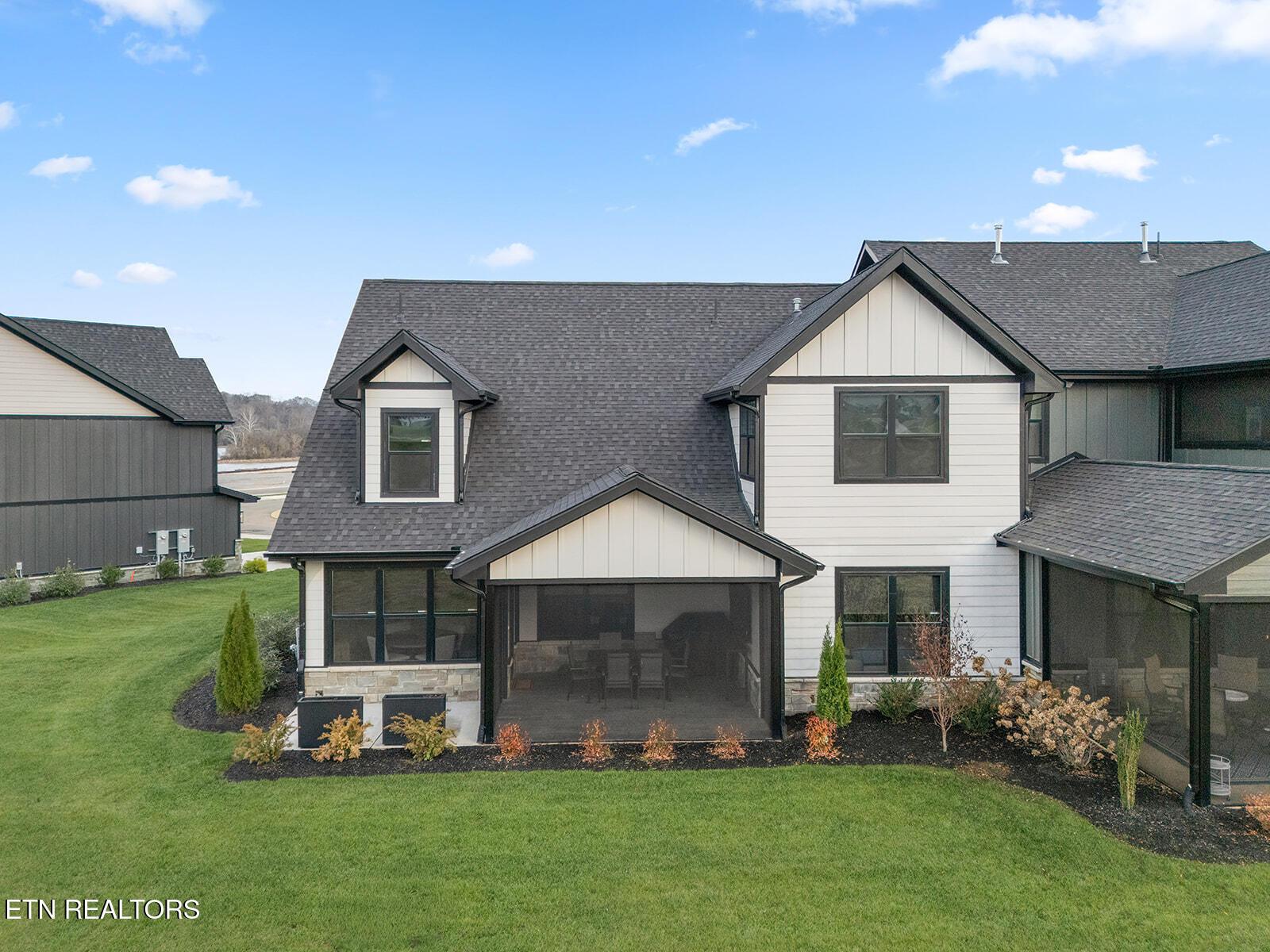 179 Island Circle, Loudon, TN - Fort Loudoun and Tellico Lake Real Estate - Image# 28