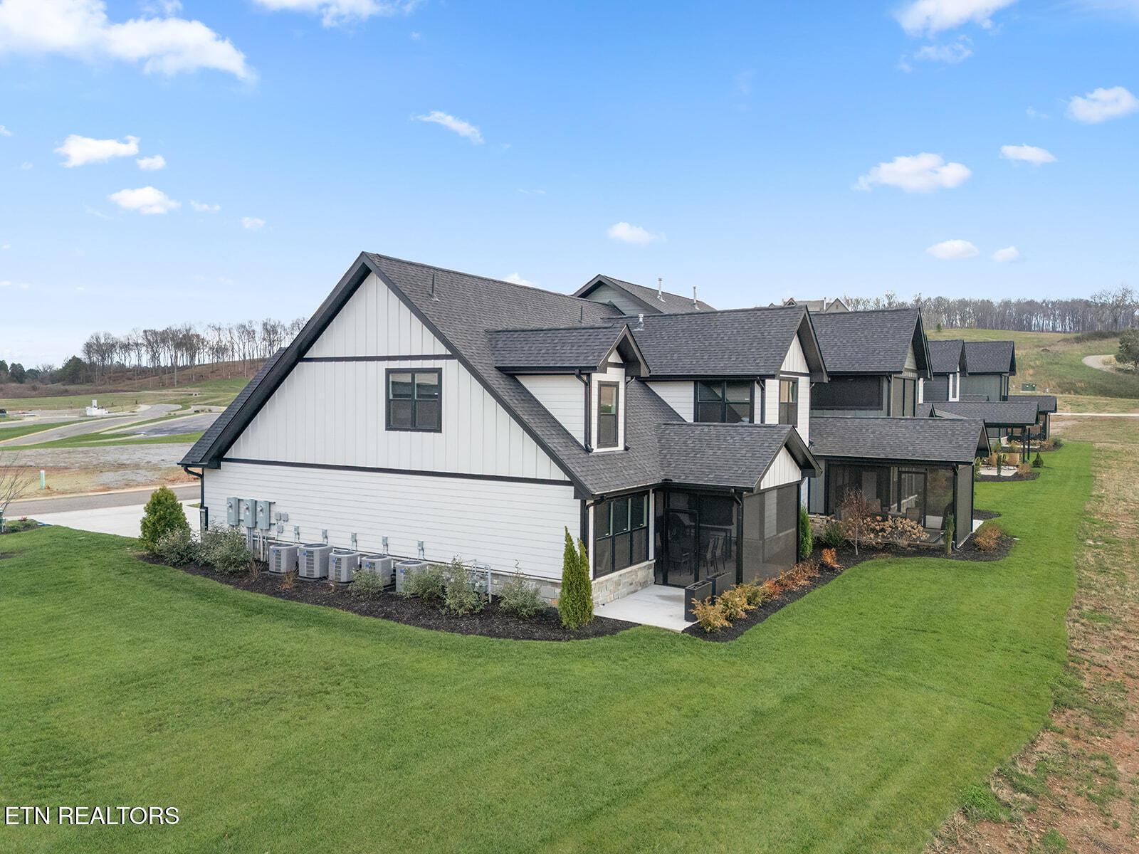 179 Island Circle, Loudon, TN - Fort Loudoun and Tellico Lake Real Estate - Image# 29